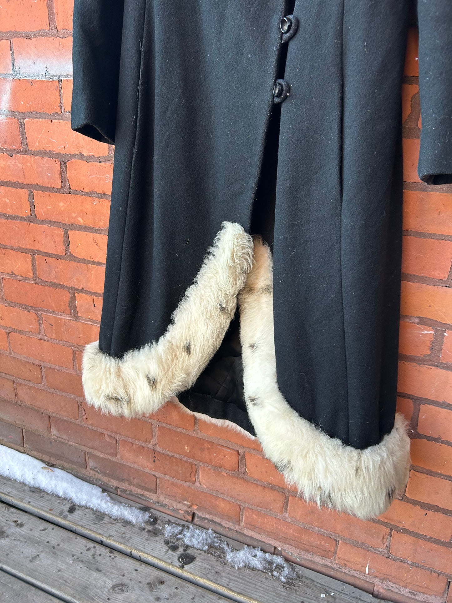 90’s Vintage Wool & Faux Fur Trim Over Coat / Size S