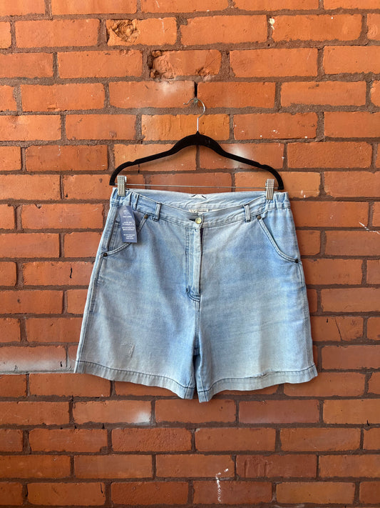 90’s Vintage Light Wash Distressed Denim Shorts / 34 Waist