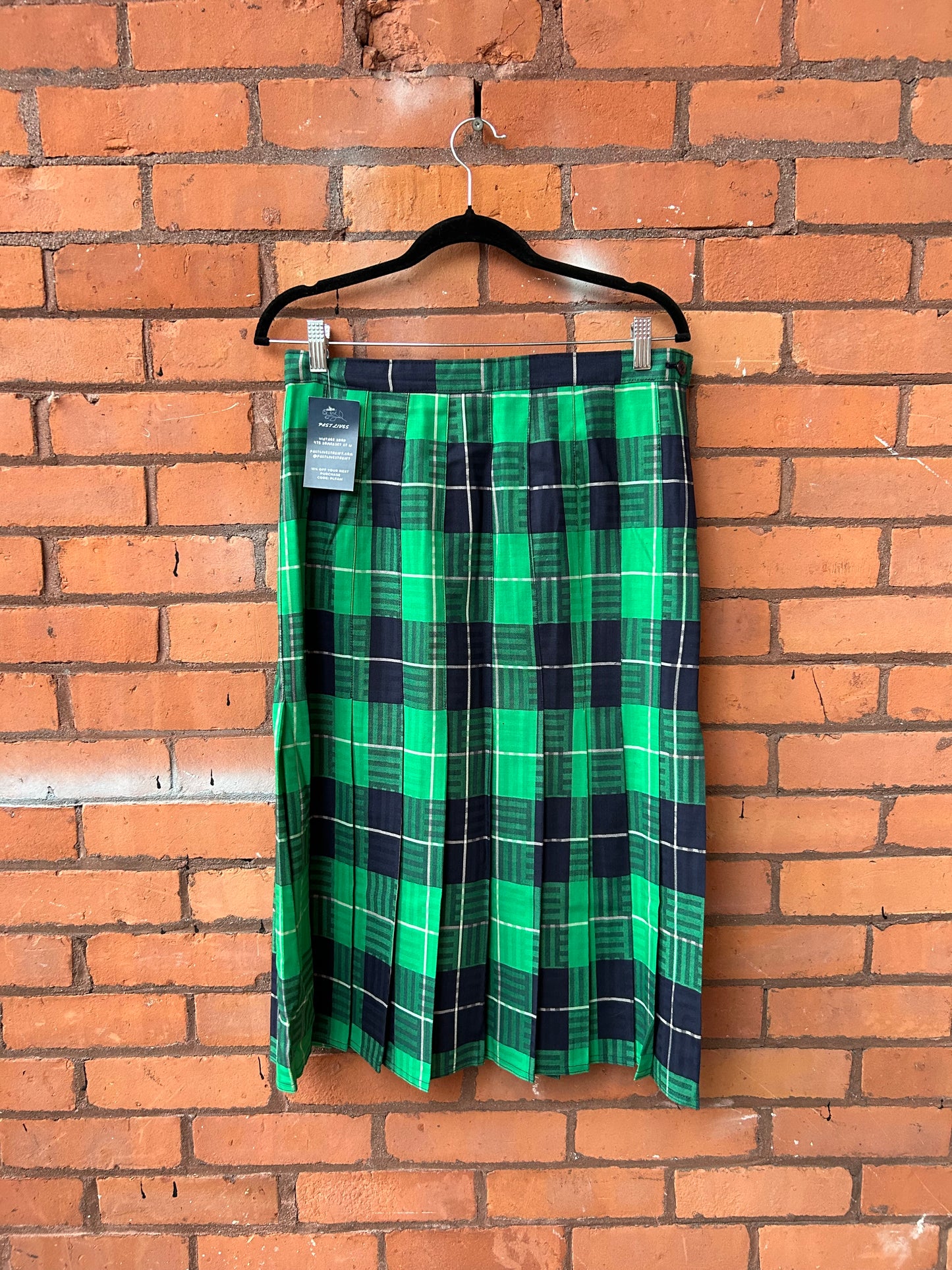 80’s Vintage Green & Navy Tartan Wool Pleated Midi Skirt / 32 Waist