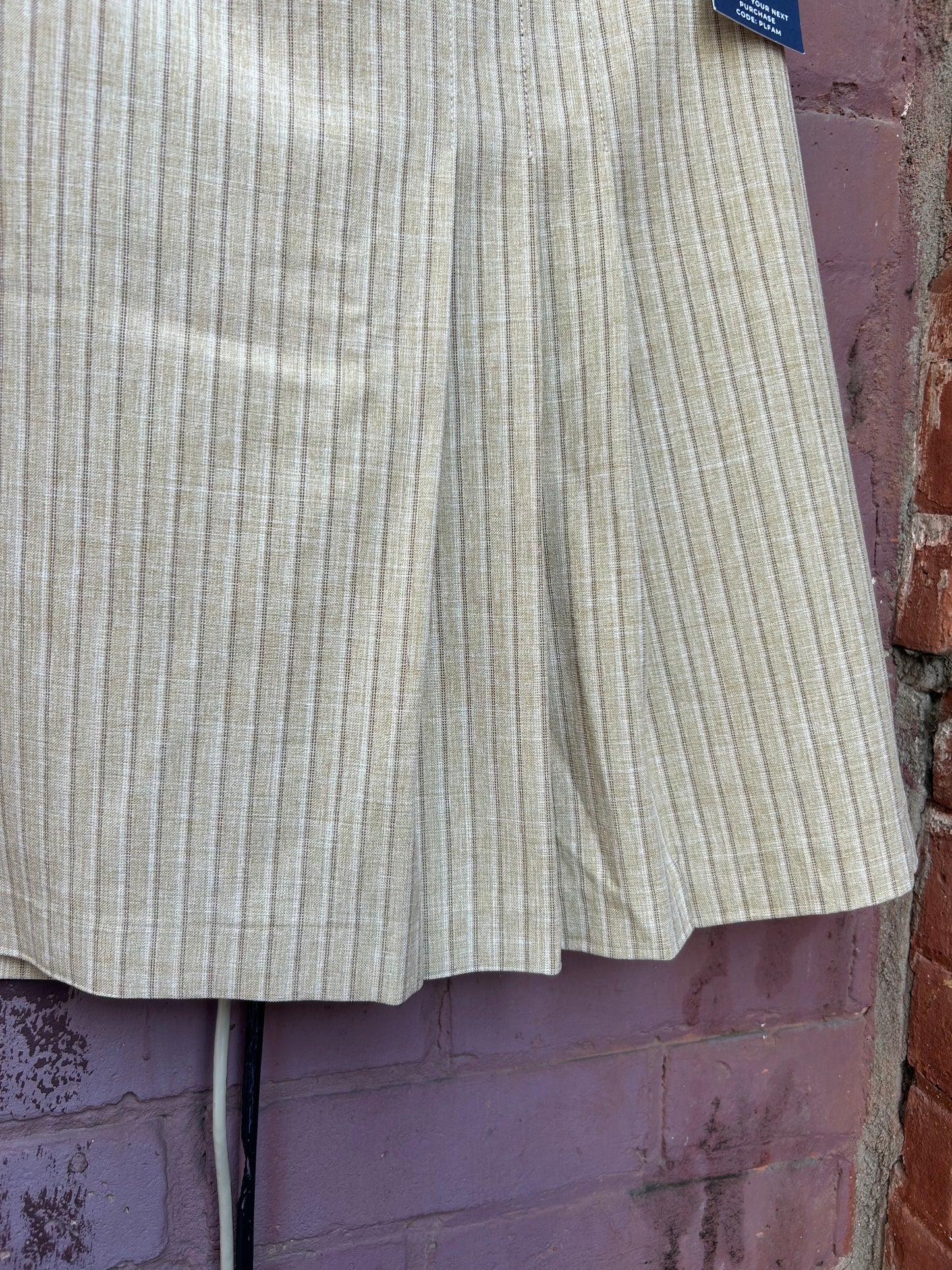 90’s Vintage Beige Pleated High Waist Skirt / 27 Waist