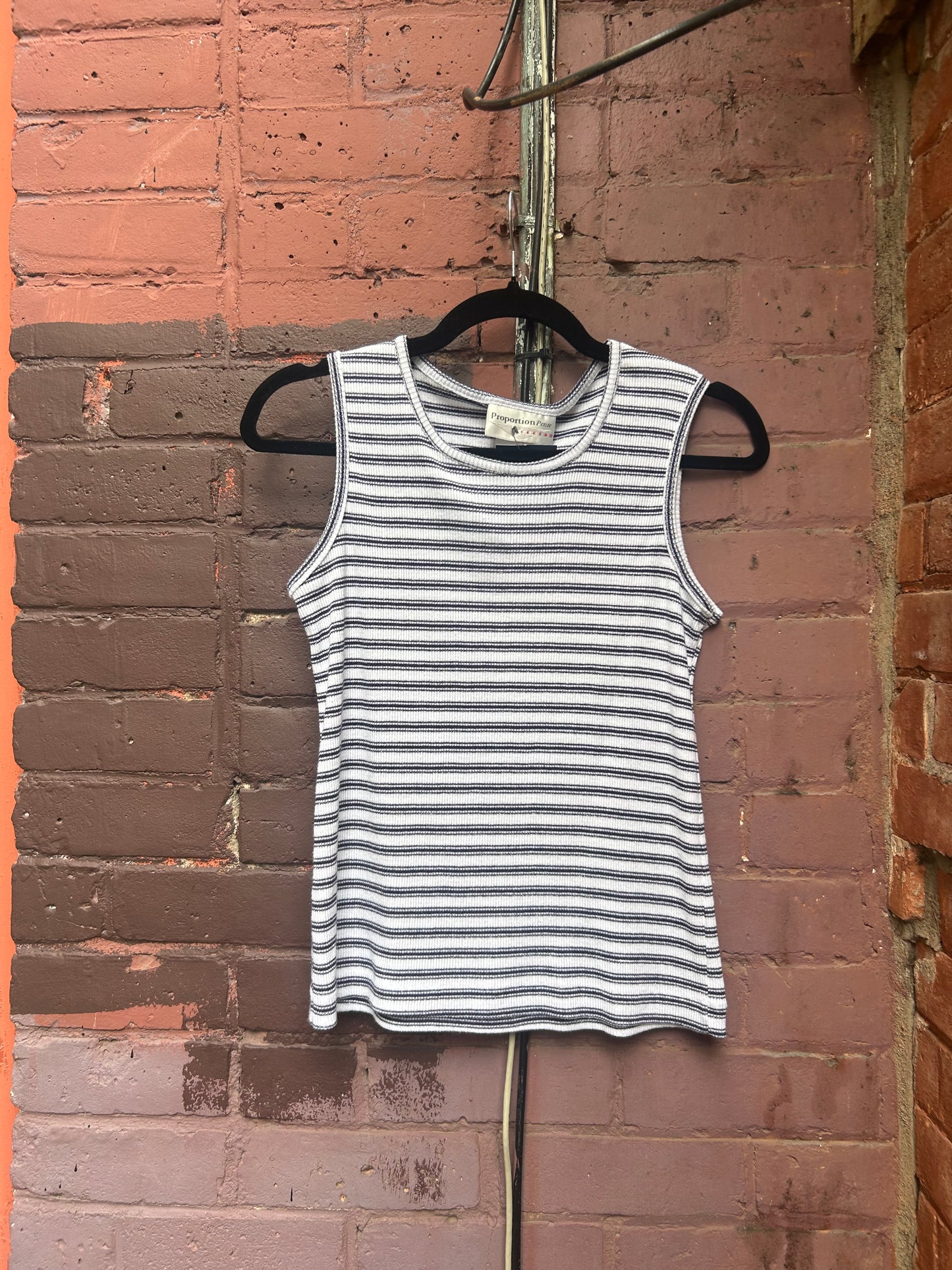 90's Vintage Black & Silver Striped Tank Top / Size M