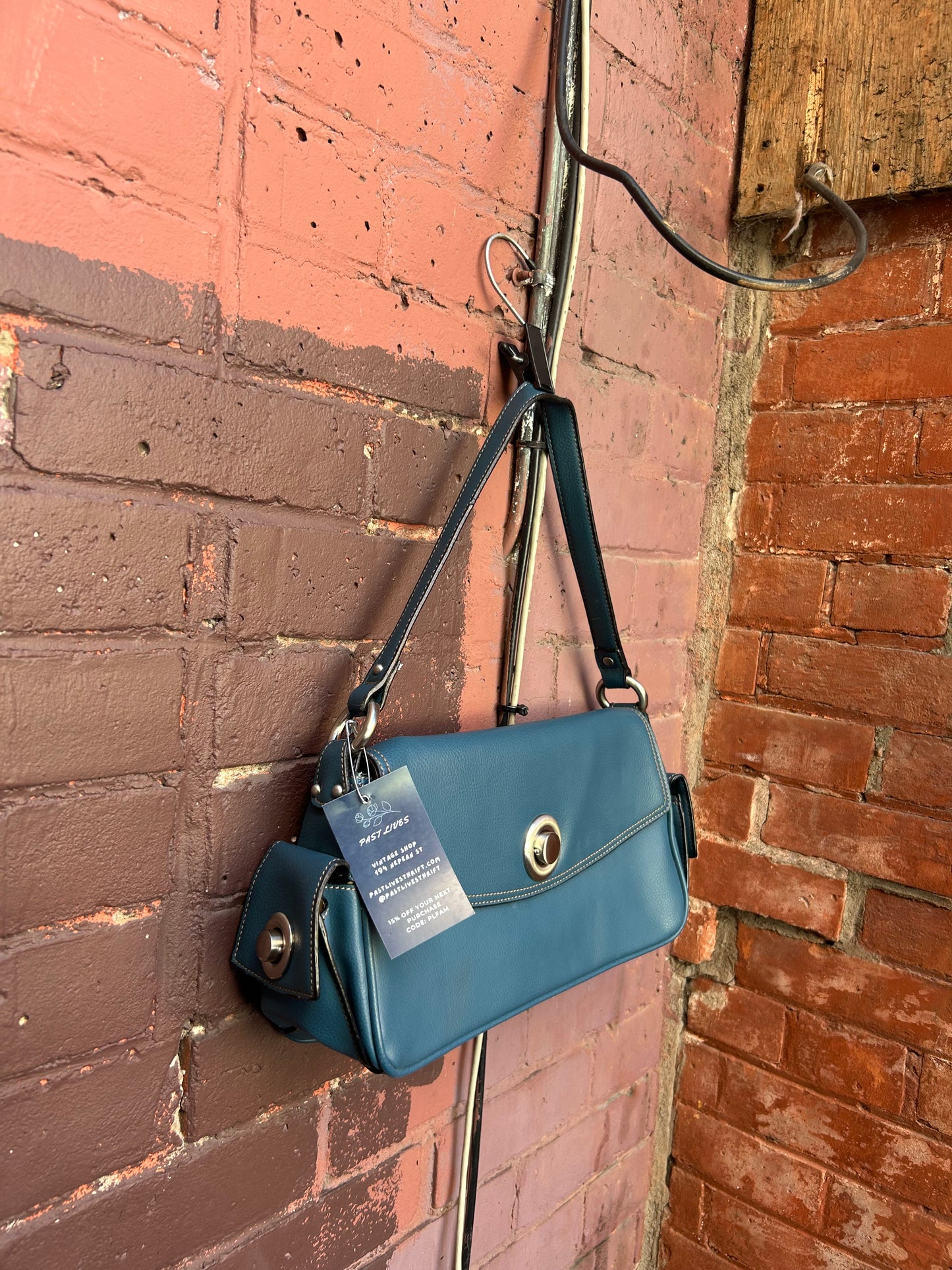 Y2K Vintage Blue Leather Medium Shoulder Purse