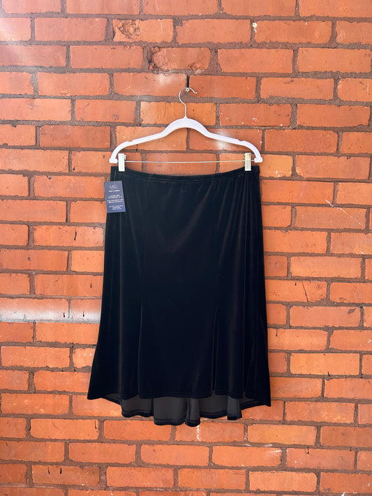 90’s Vintage Black Velvet Midi Skirt / 36-40 Waist