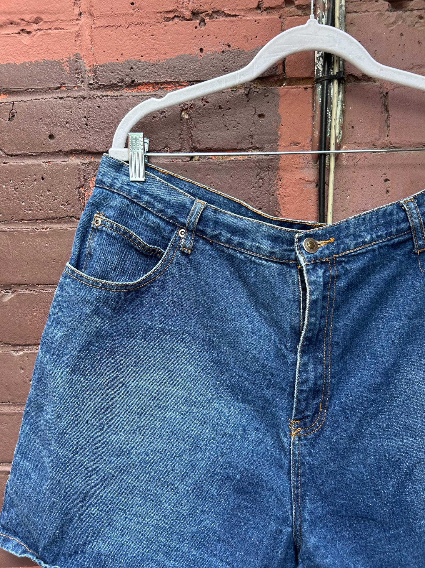 90's Vintage Classic Blue Denim Shorts / 40 Waist