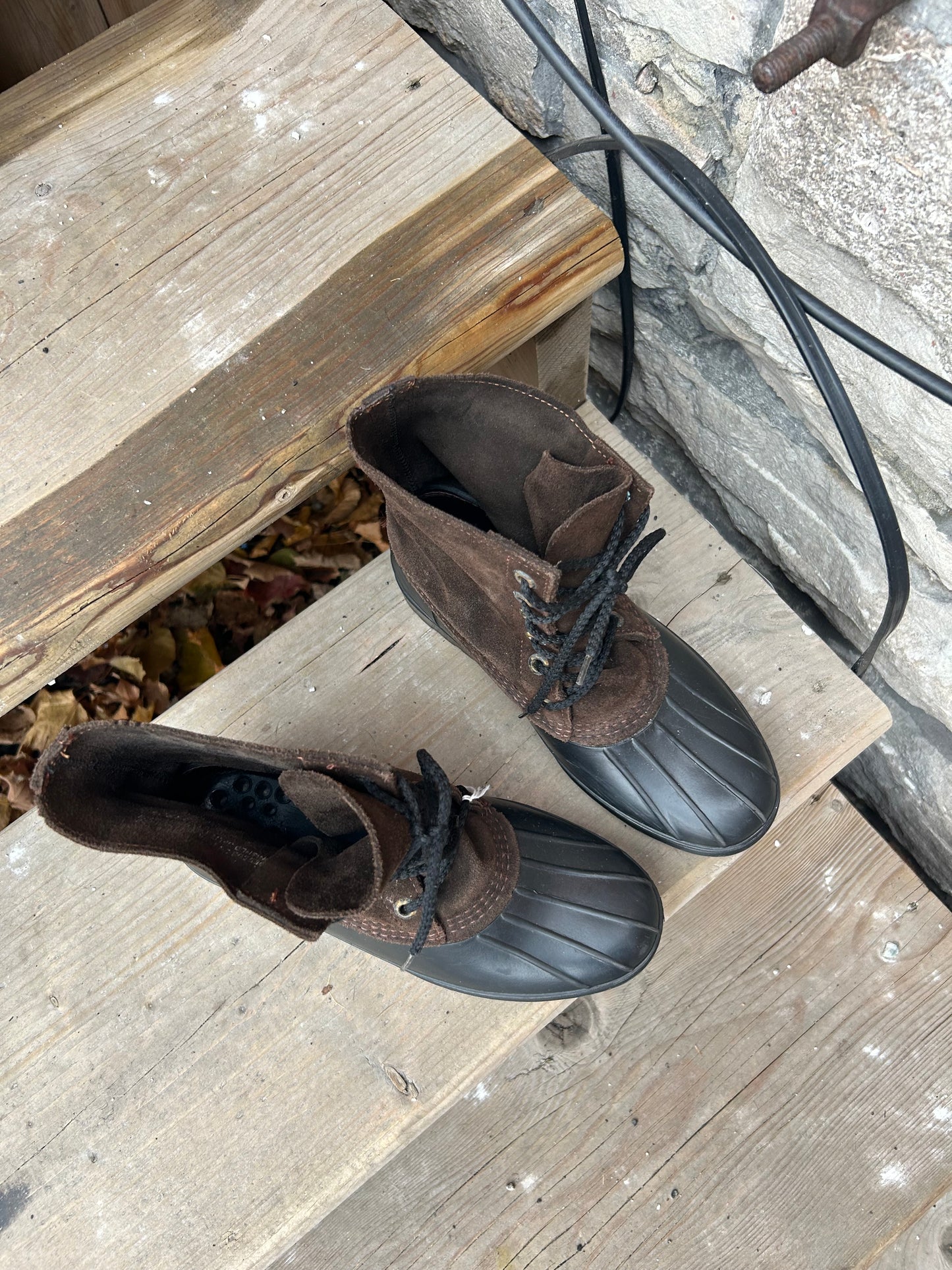 90’s Vintage Brown Suede Winter Boots / Size 8.5