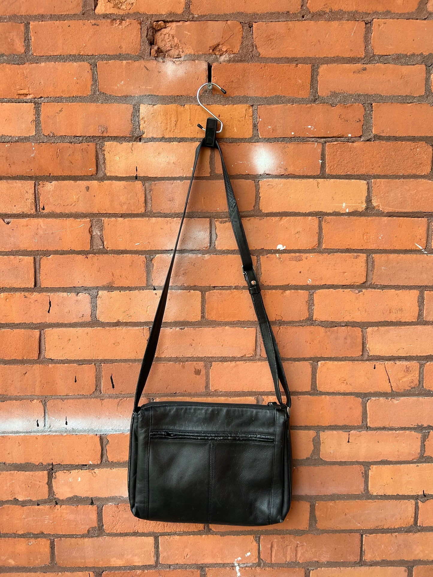 Y2K Vintage Classic Black Leather Crossbody Bag