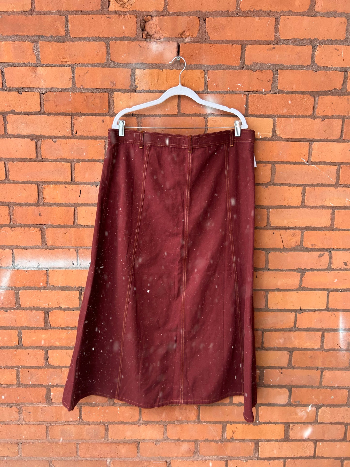 Y2K Vintage Maroon Contrast Stitch Canvas Skirt / 38 Waist