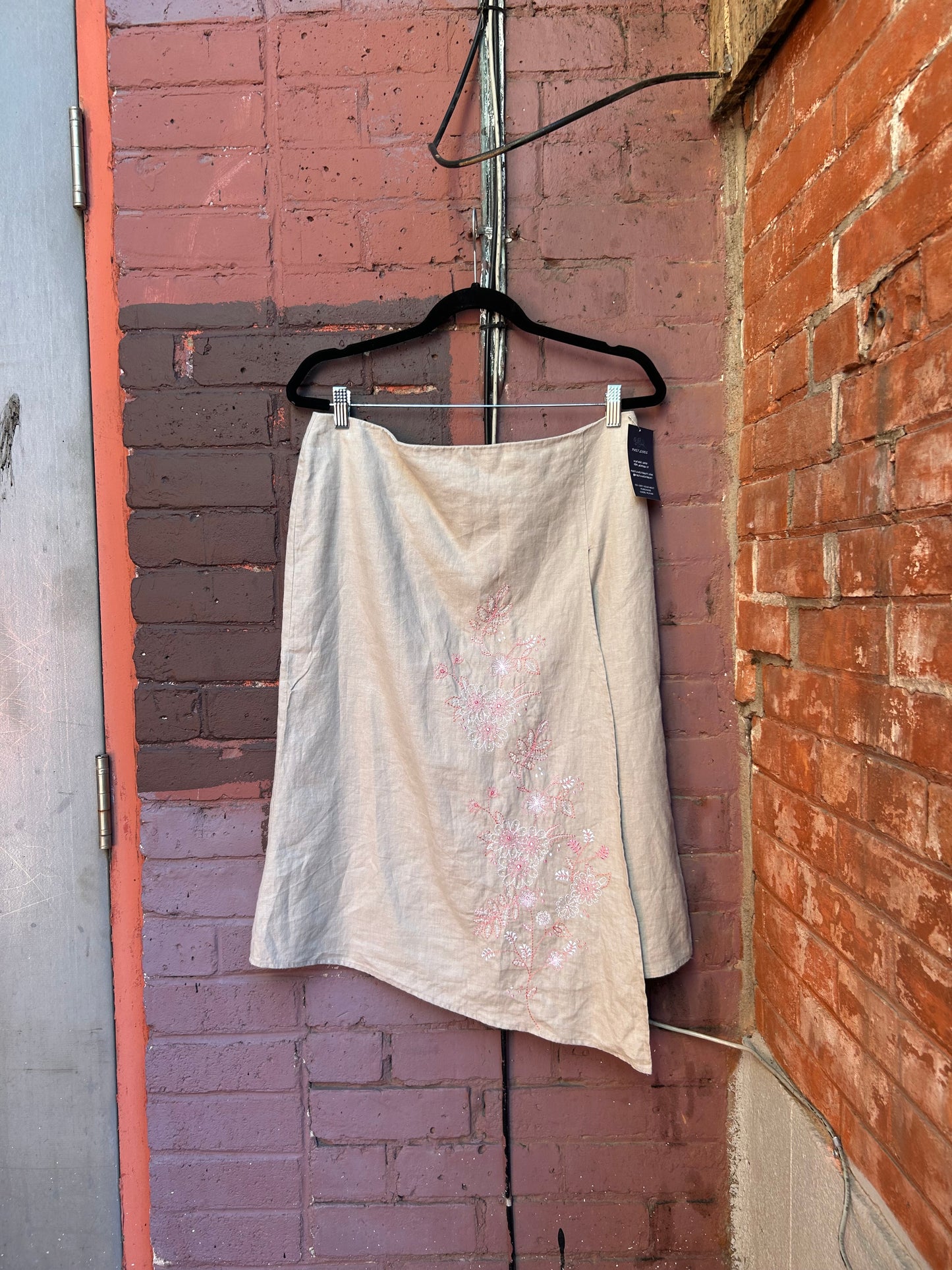 Y2K Vintage Asymmetrical Floral Embroidered Beige Linen Midi Skirt / 34 Waist