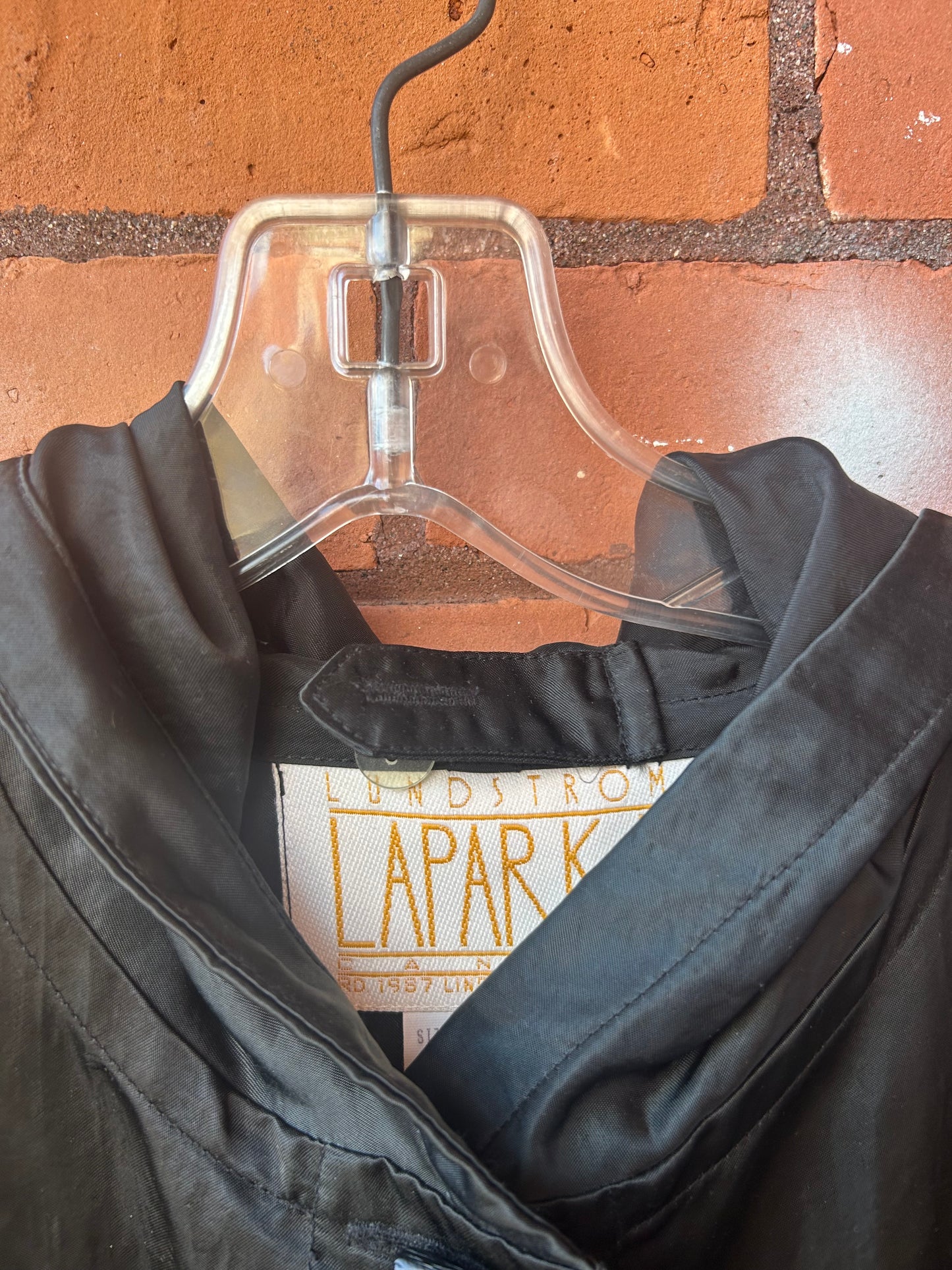 90’s Vintage Linda Lundstrom Black Nylon La Parka Over Coat / Size L - XL