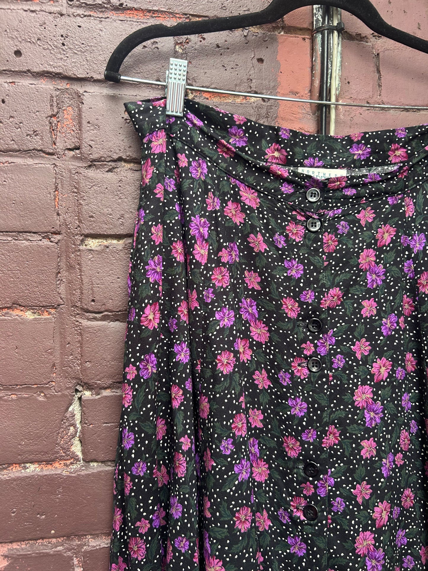 90’s Vintage Purple Floral Pleated Button Down Skirt / 34 Waist