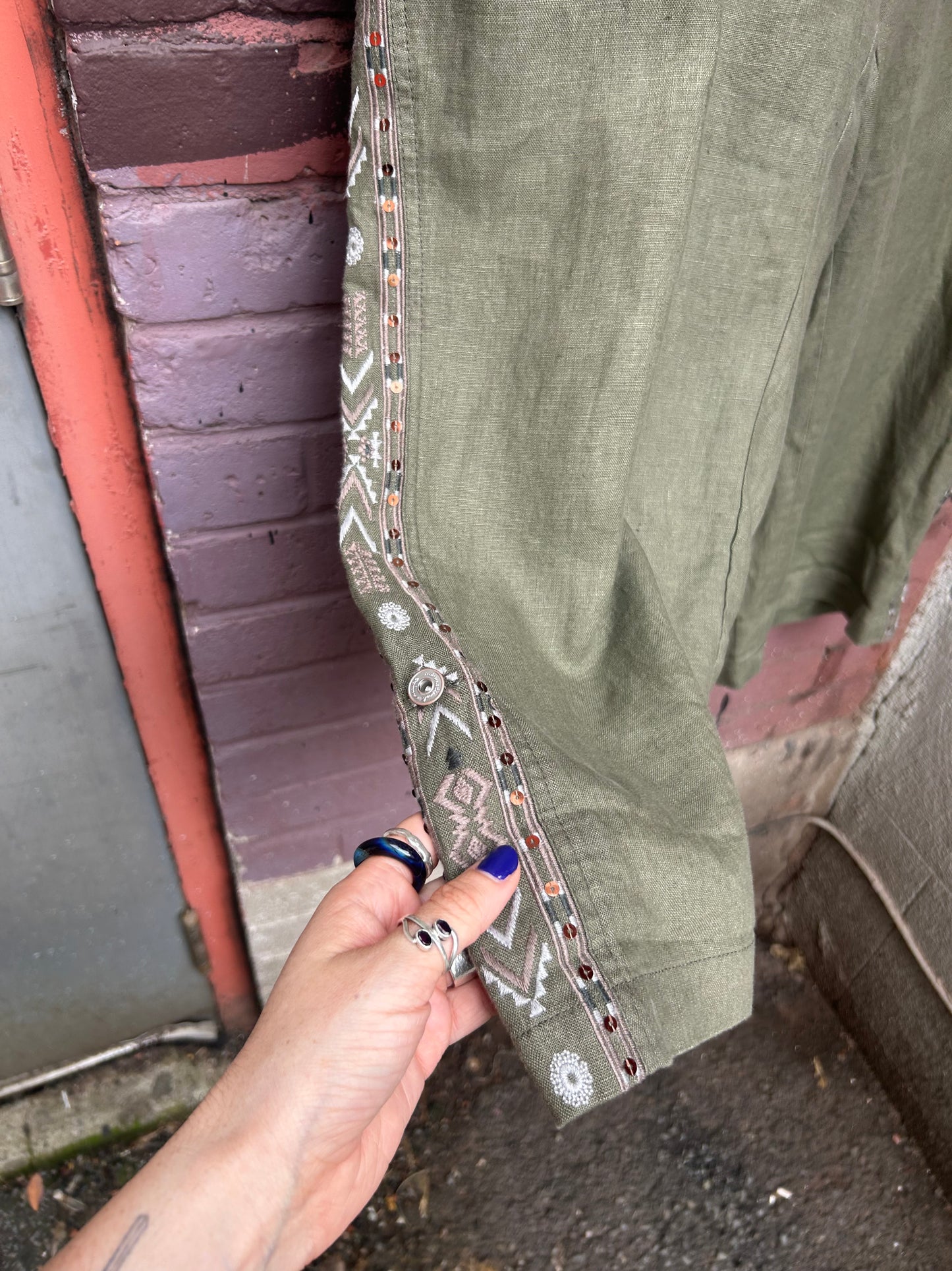 Y2K Vintage Green Linen Embroidered Capris / 44 Waist