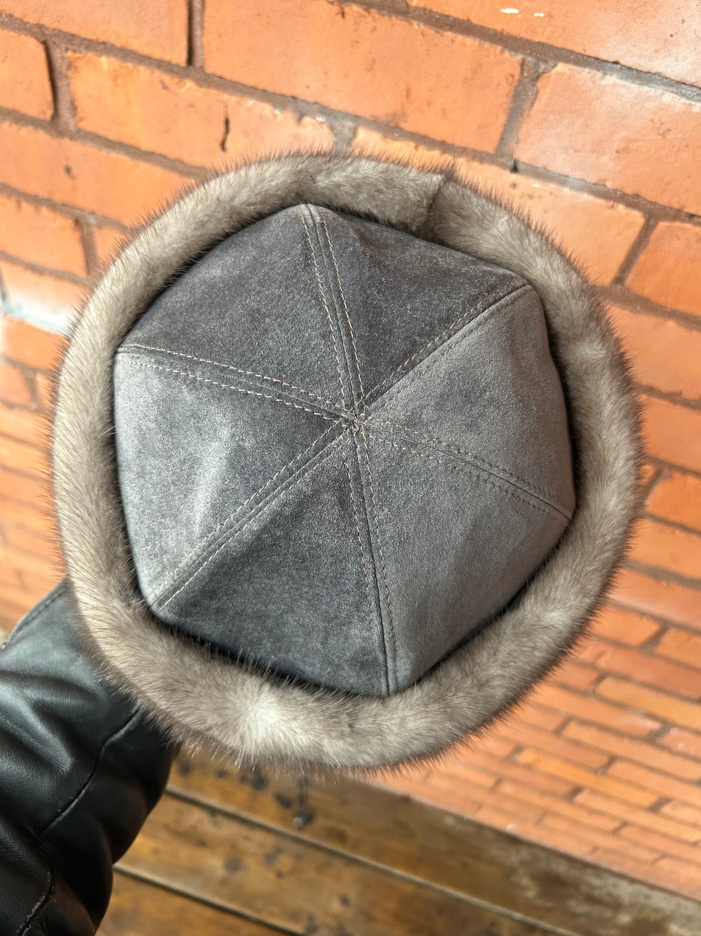 70’s Vintage Mink & Grey Suede Hat / Size S