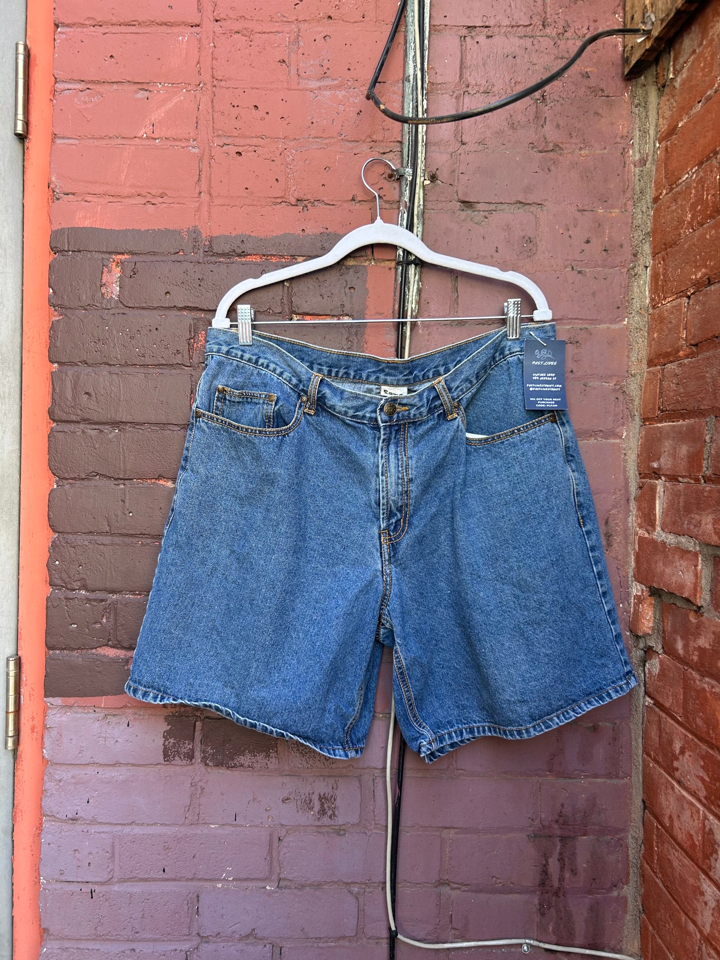 90’s Vintage Blue Mid Length Denim Shorts / 38 waist
