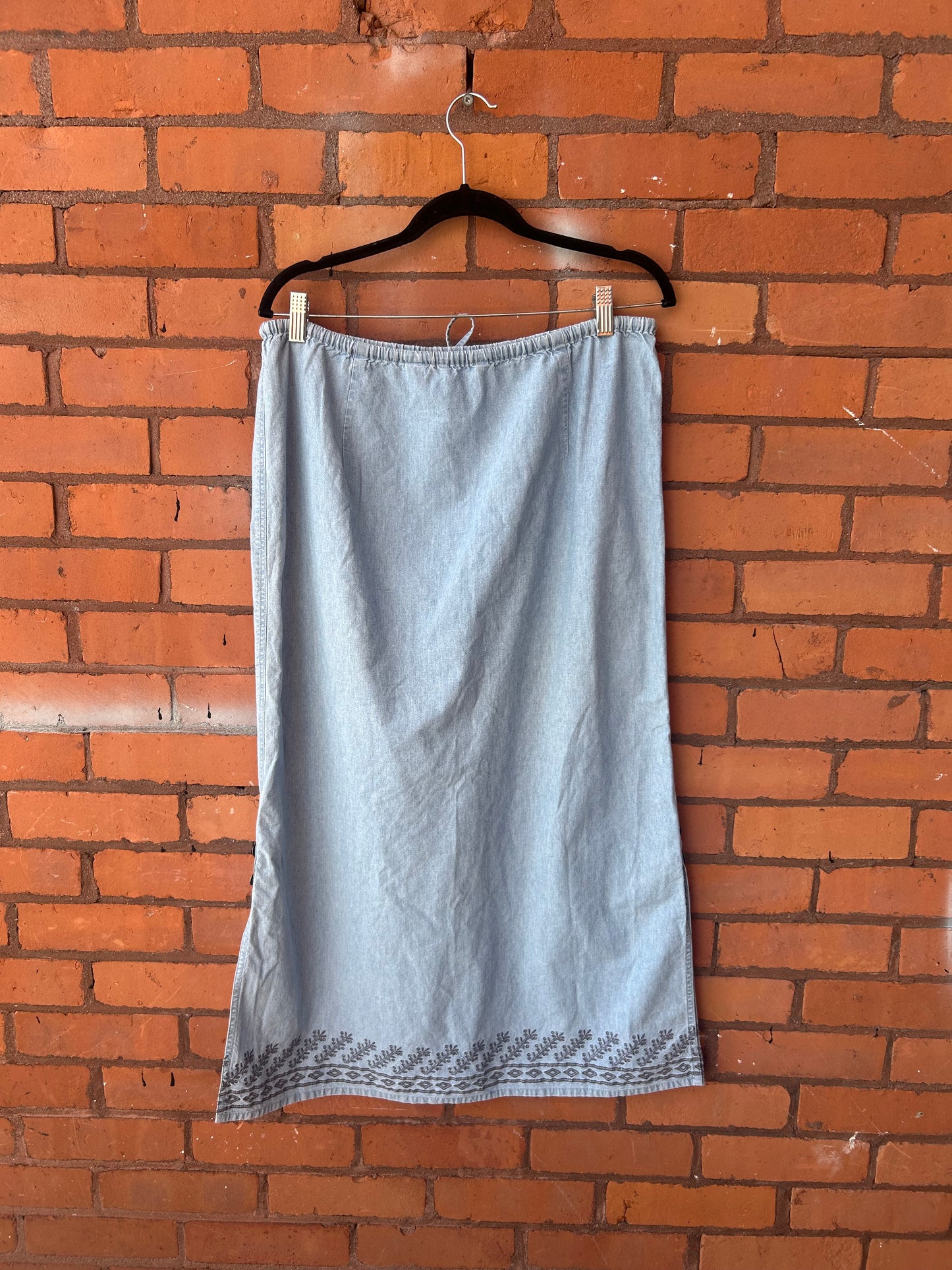 90’s Vintage Light Denim Embroidered Maxi Skirt / 32-36 Waist