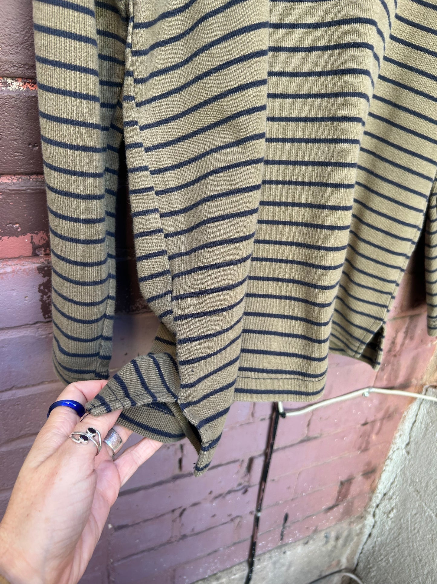 90’s Vintage Olive Green & Navy Striped Cotton Longsleeve / Size M