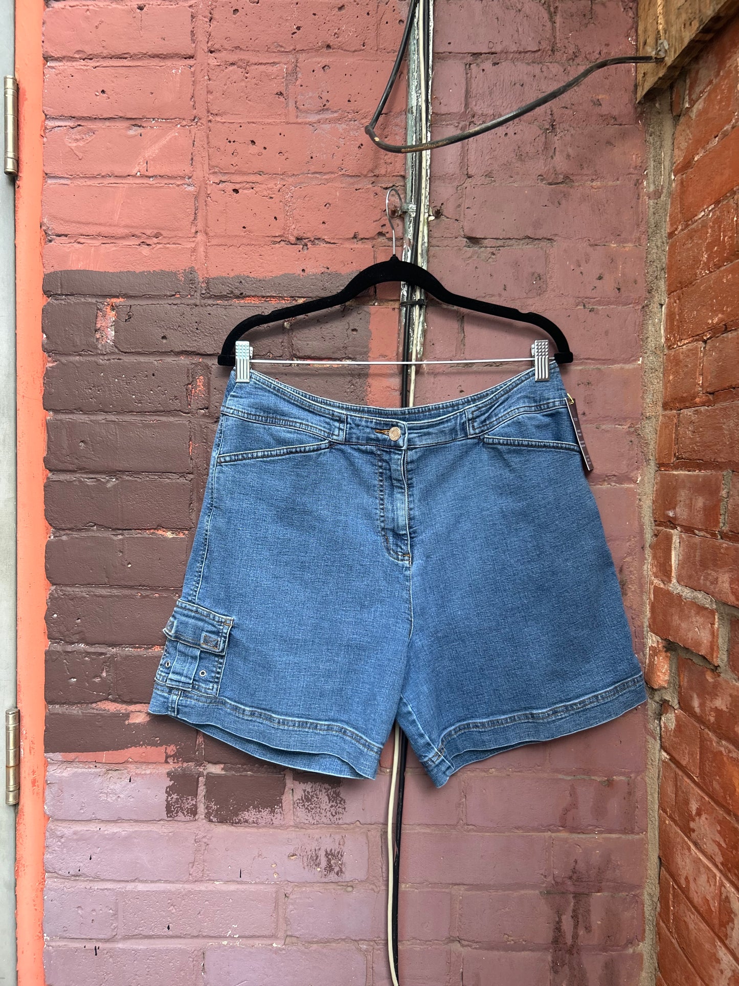Y2K Vintage Blue Denim Cargo Shorts / 34 Waist