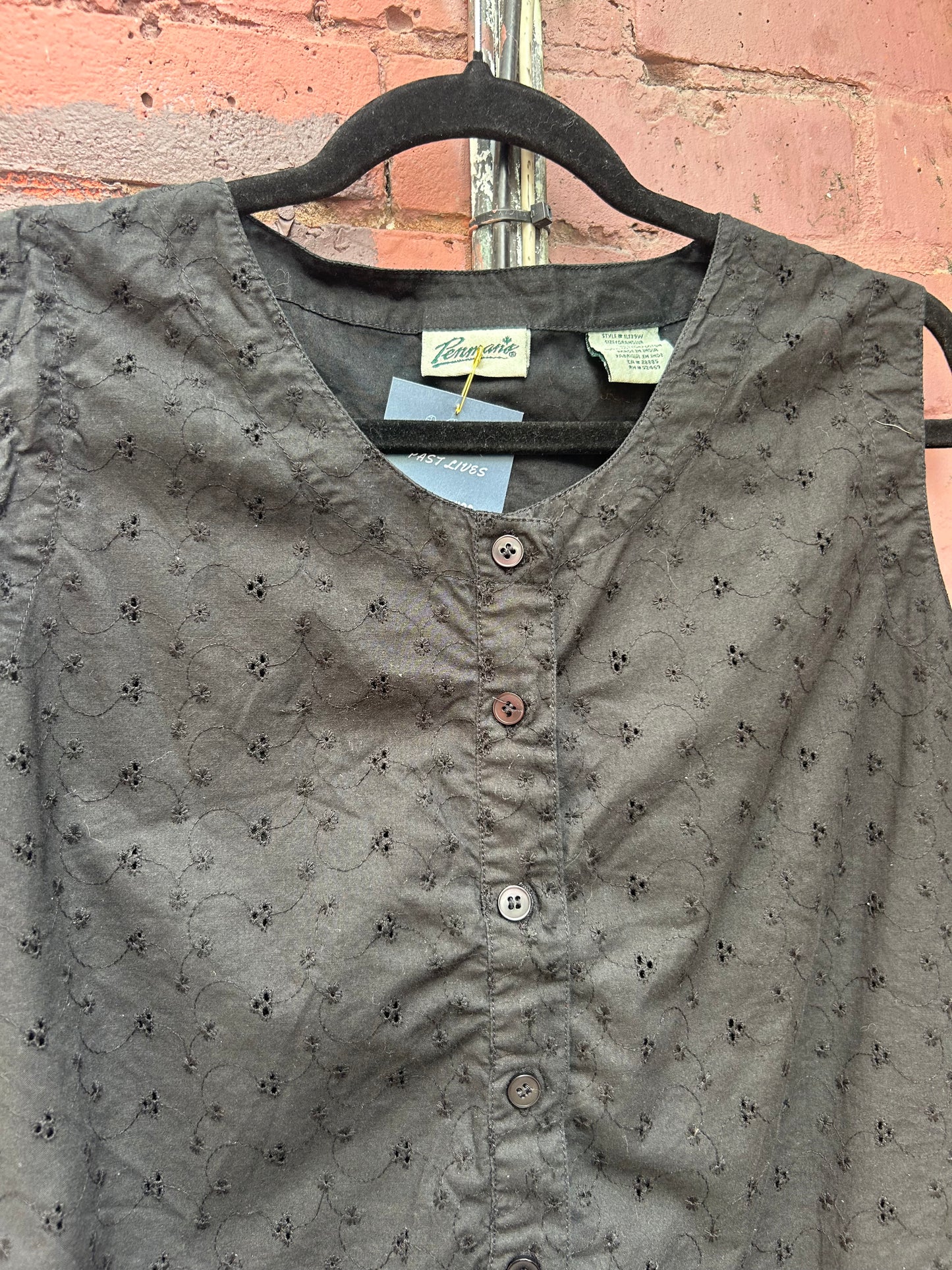 Y2K Vintage Black Cotton Eyelet Button Down Tank / Size M
