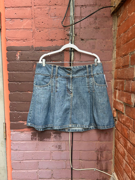 90's Vintage Denim Pleated Drop Waist Mini Skirt / 36 Waist