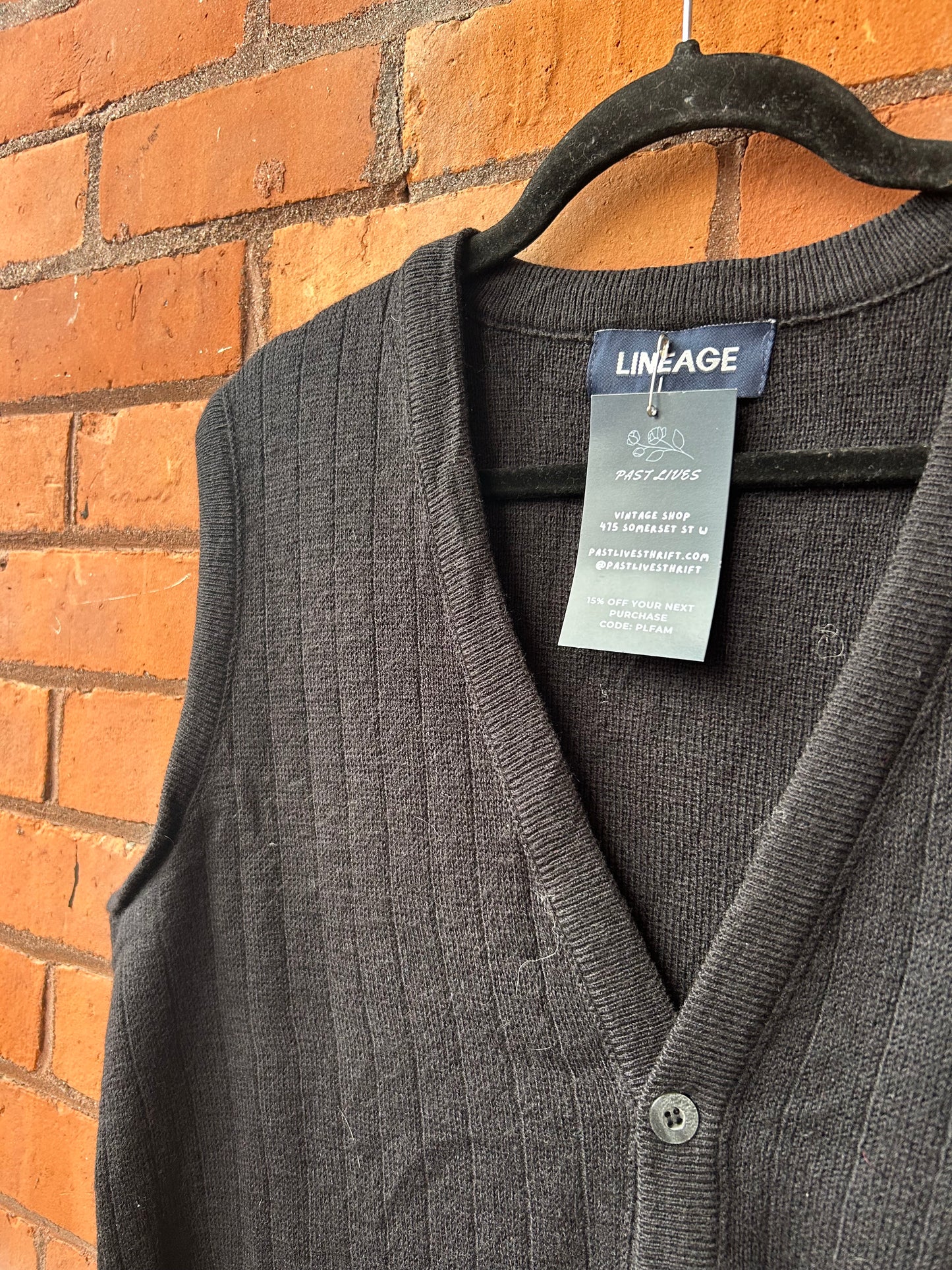 90’s Vintage Classic Black Sweater Vest Size L