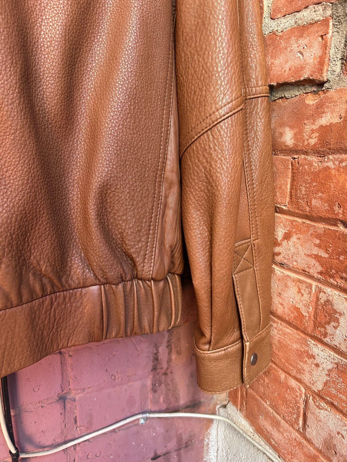 90's Vintage Brown Leather Bomber Jacket / Size M
