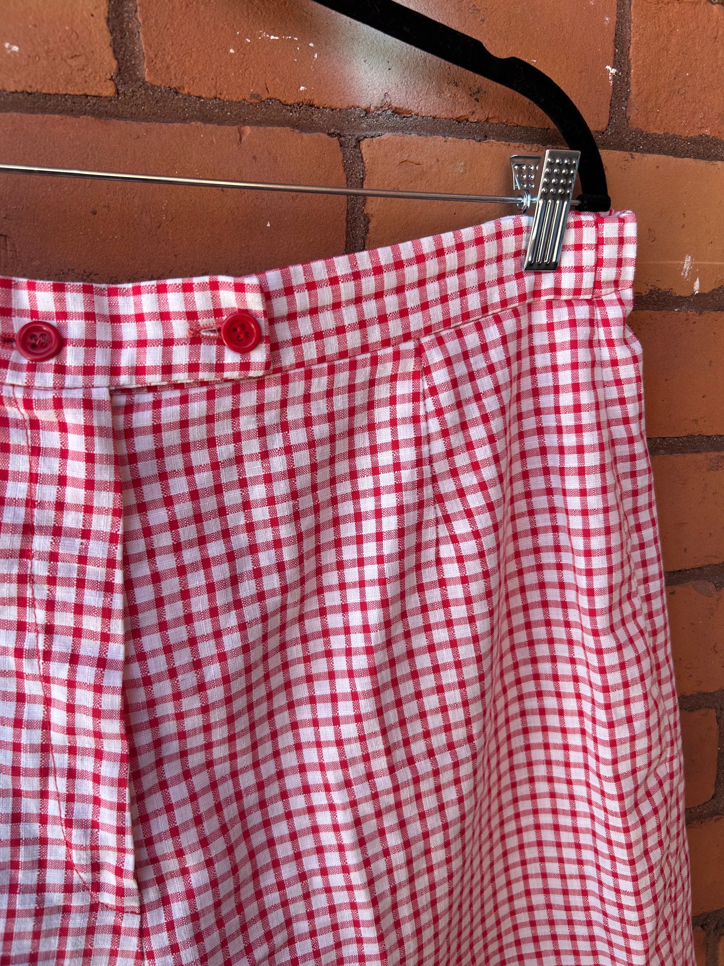 90’s Vintage Red & White Gingham Cotton Shorts / 34-36 Waist