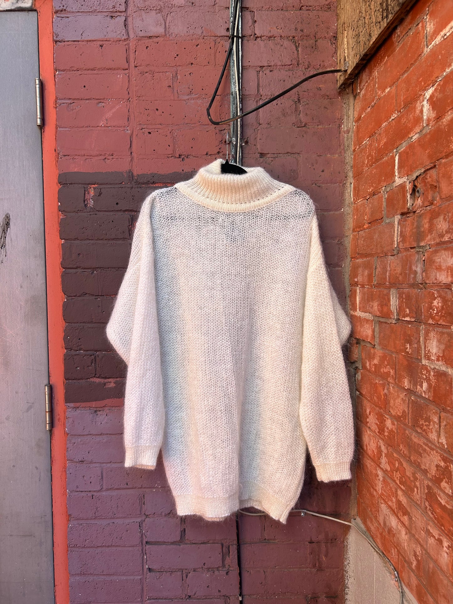 90's Vintage Fuzzy Cream Mohair Turtleneck Sweater/ Size XL