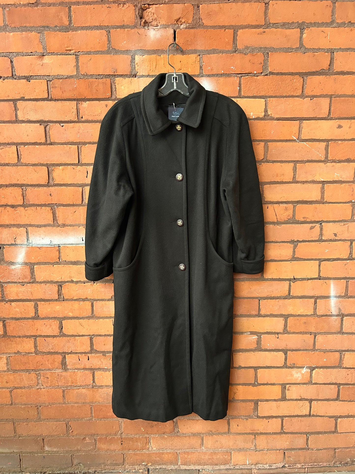 90’s Vintage Black Wool Overcoat / Size M