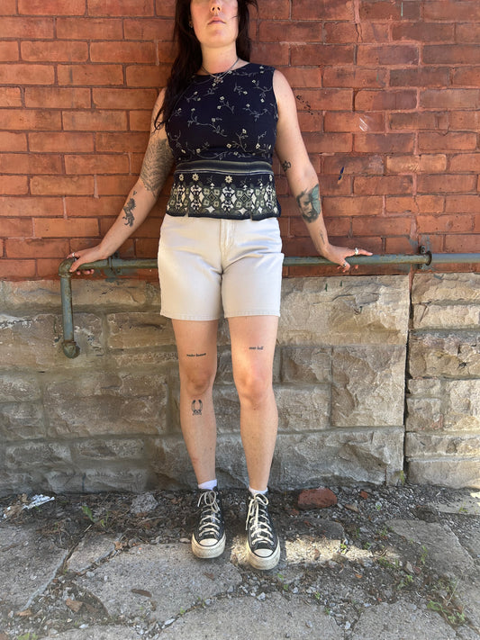 90’s Vintage Gap Beige Denim Mid Length Shorts / 28 Waist