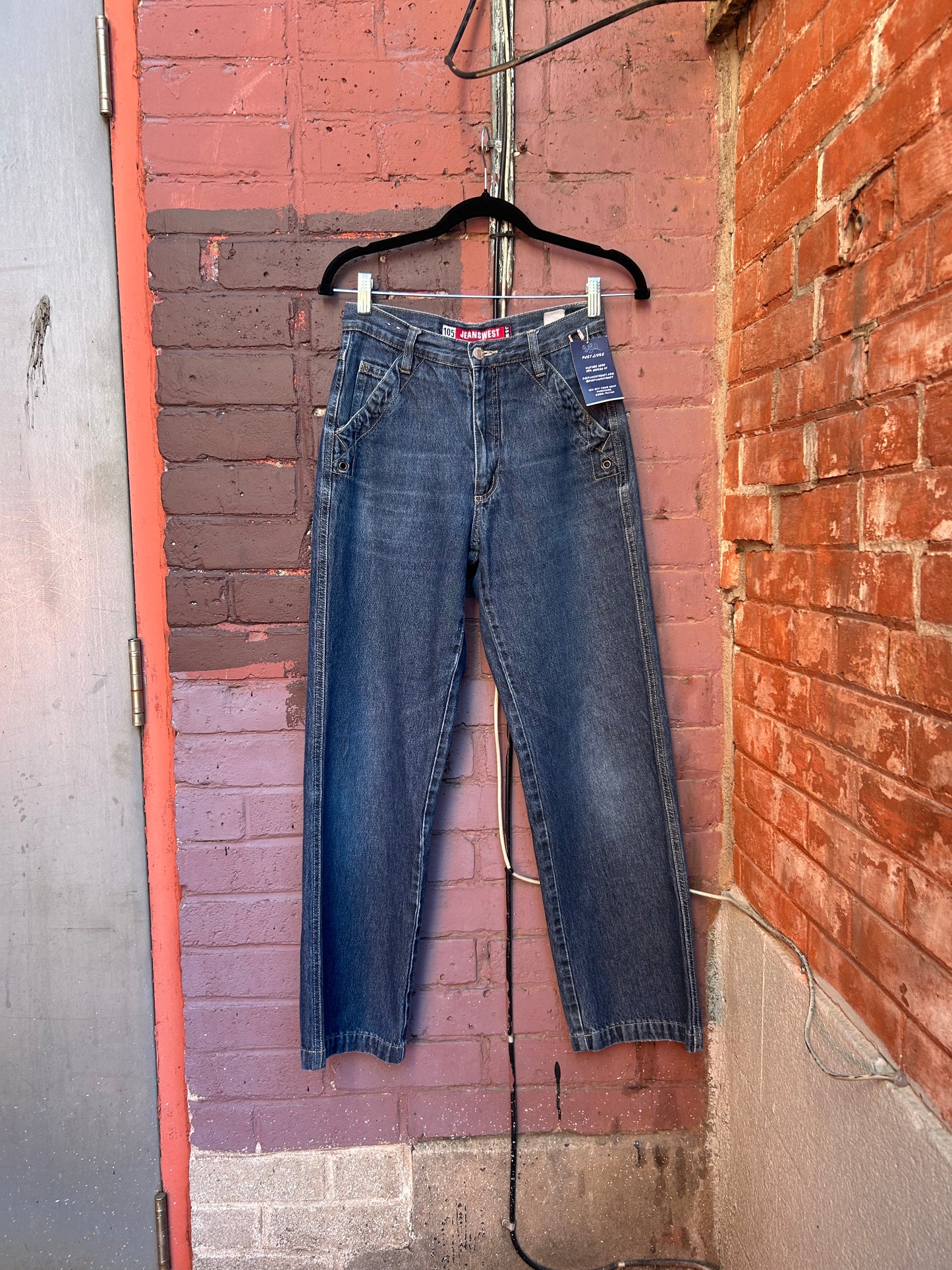 Y2K Vintage Dark Straight Leg Jeans / 28 Waist