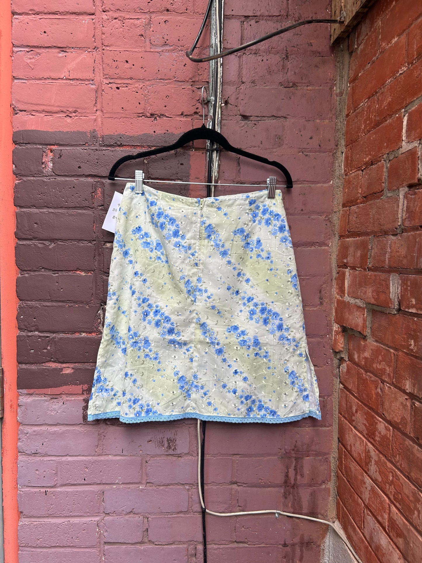 90's Vintage Green & Blue Floral Eyelet Midi Skirt / 30 Waist