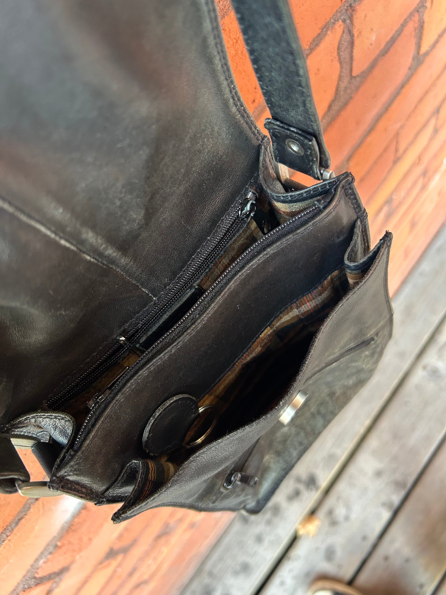 Y2K Vintage Black Faded Leather Rectangle Crossbody Purse