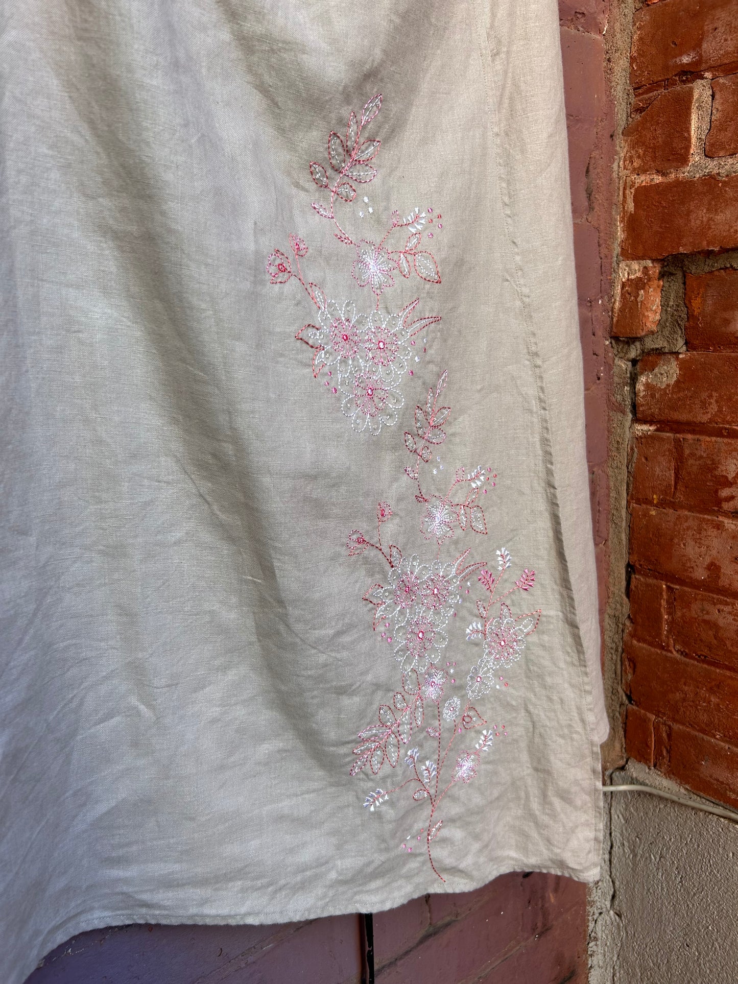 Y2K Vintage Asymmetrical Floral Embroidered Beige Linen Midi Skirt / 34 Waist