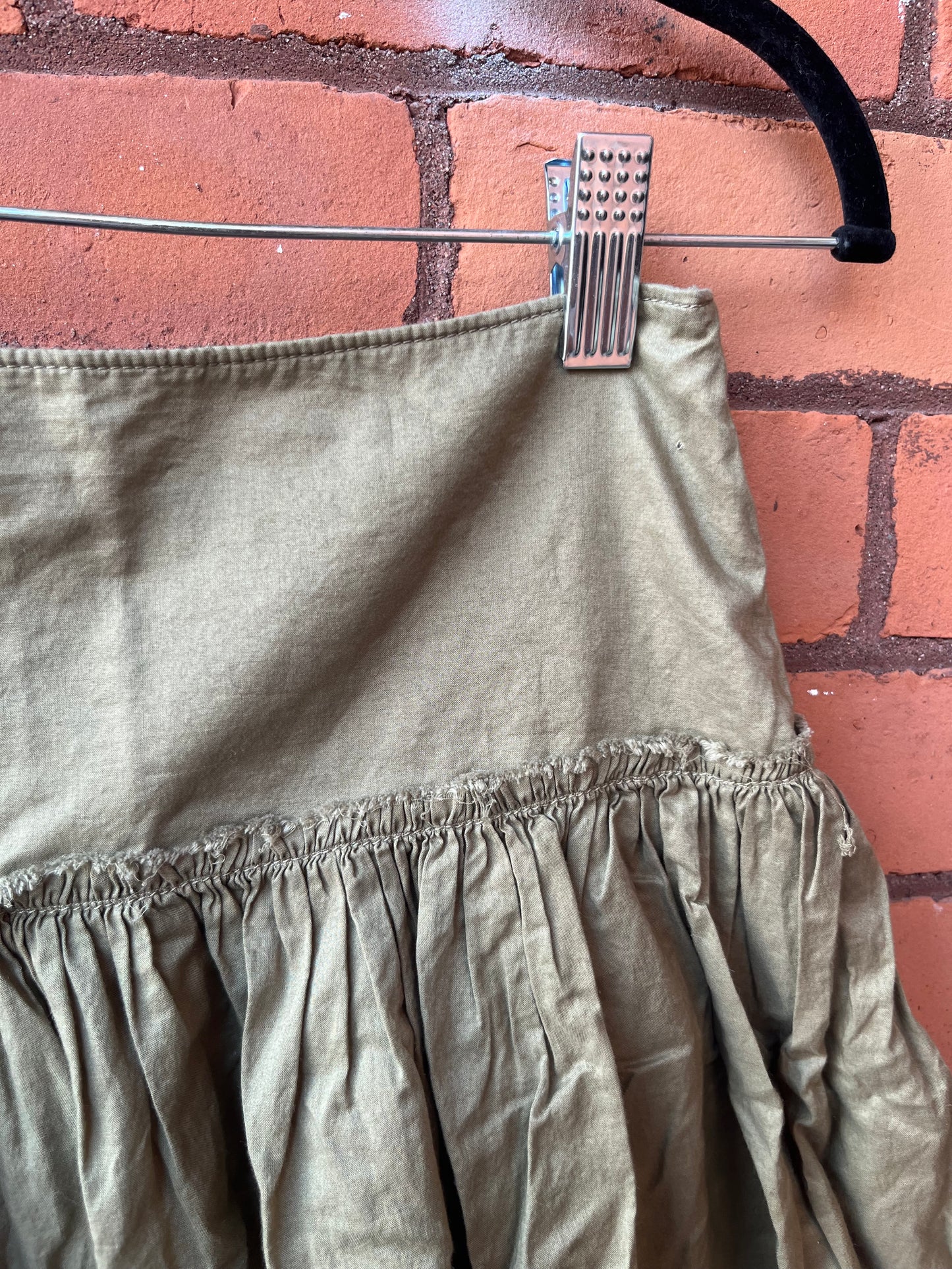 Y2K Vintage Gap Olive Green Tier Mini Skirt / 28 Waist