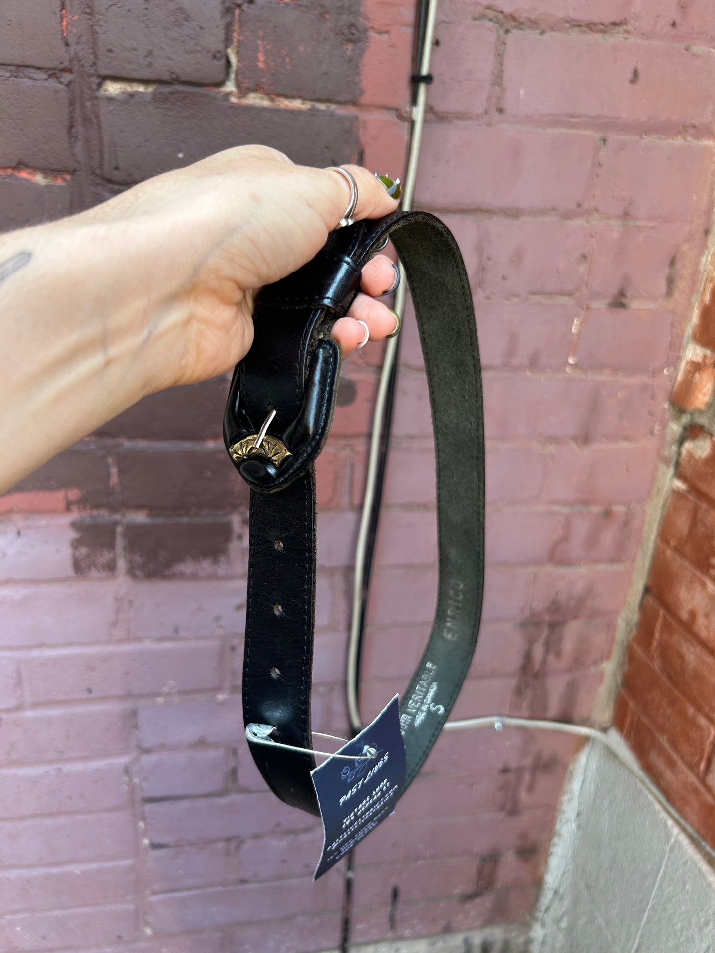 90's Vintage Black Leather & Gold Belt / Size XS