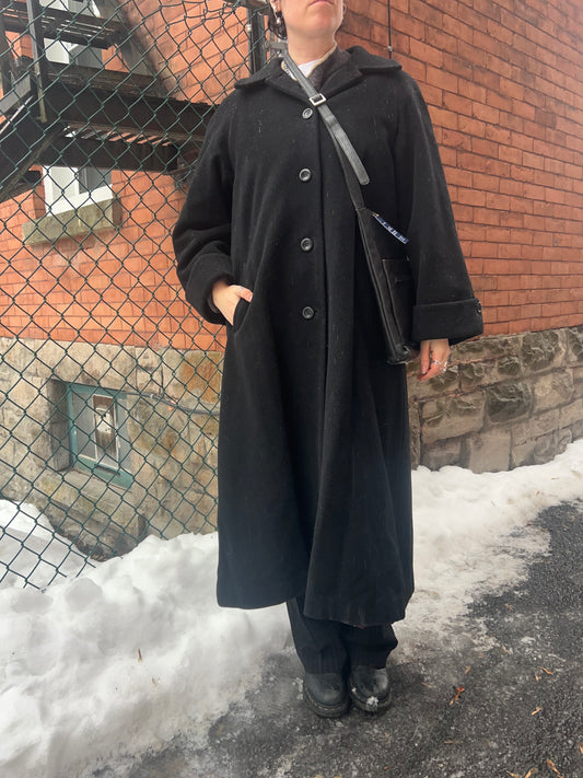 90’s Vintage Black Wool & Cashmere Overcoat / Size L