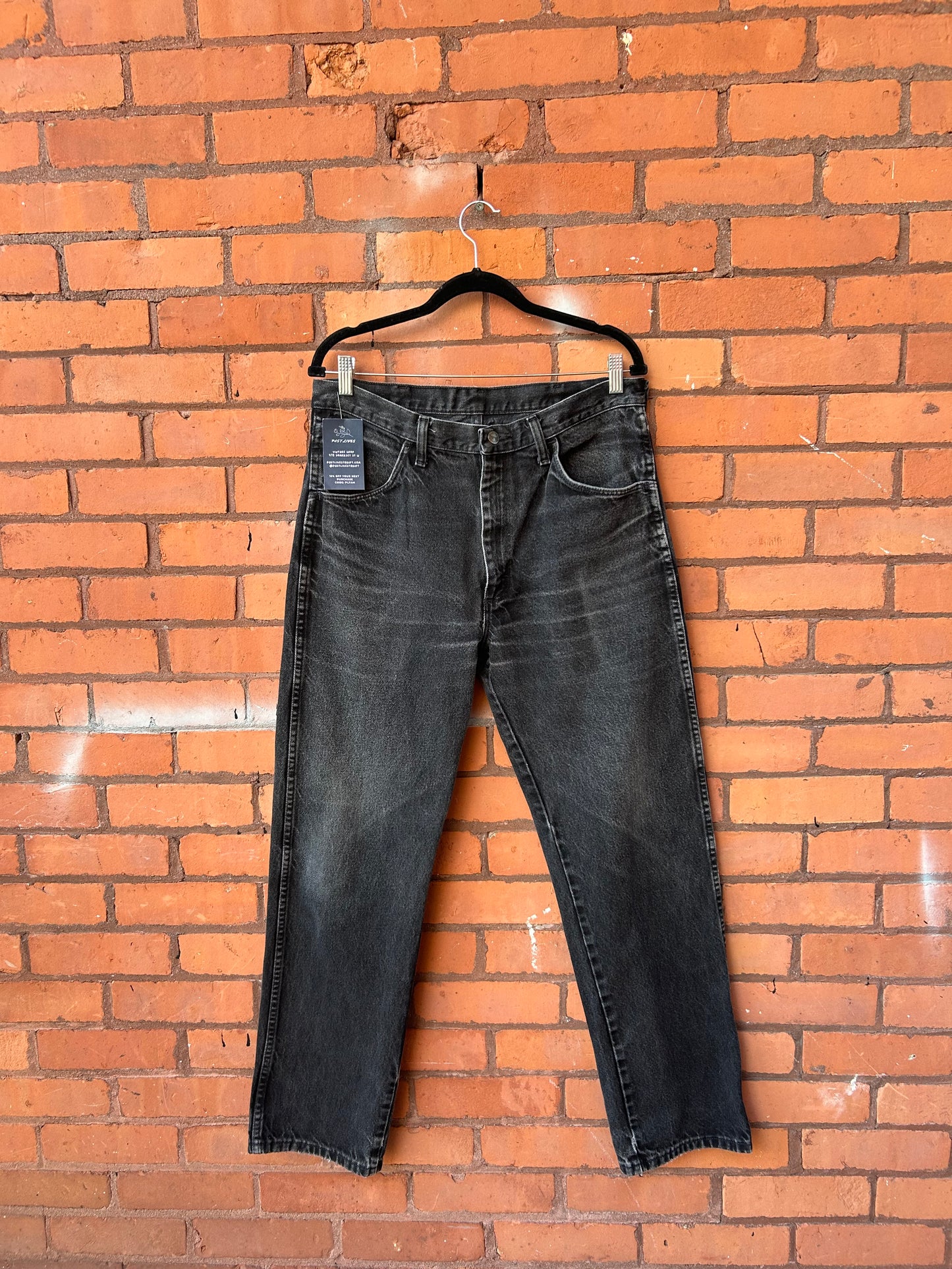 90’s Vintage Faded Black Straight Leg Jeans / 34 Waist