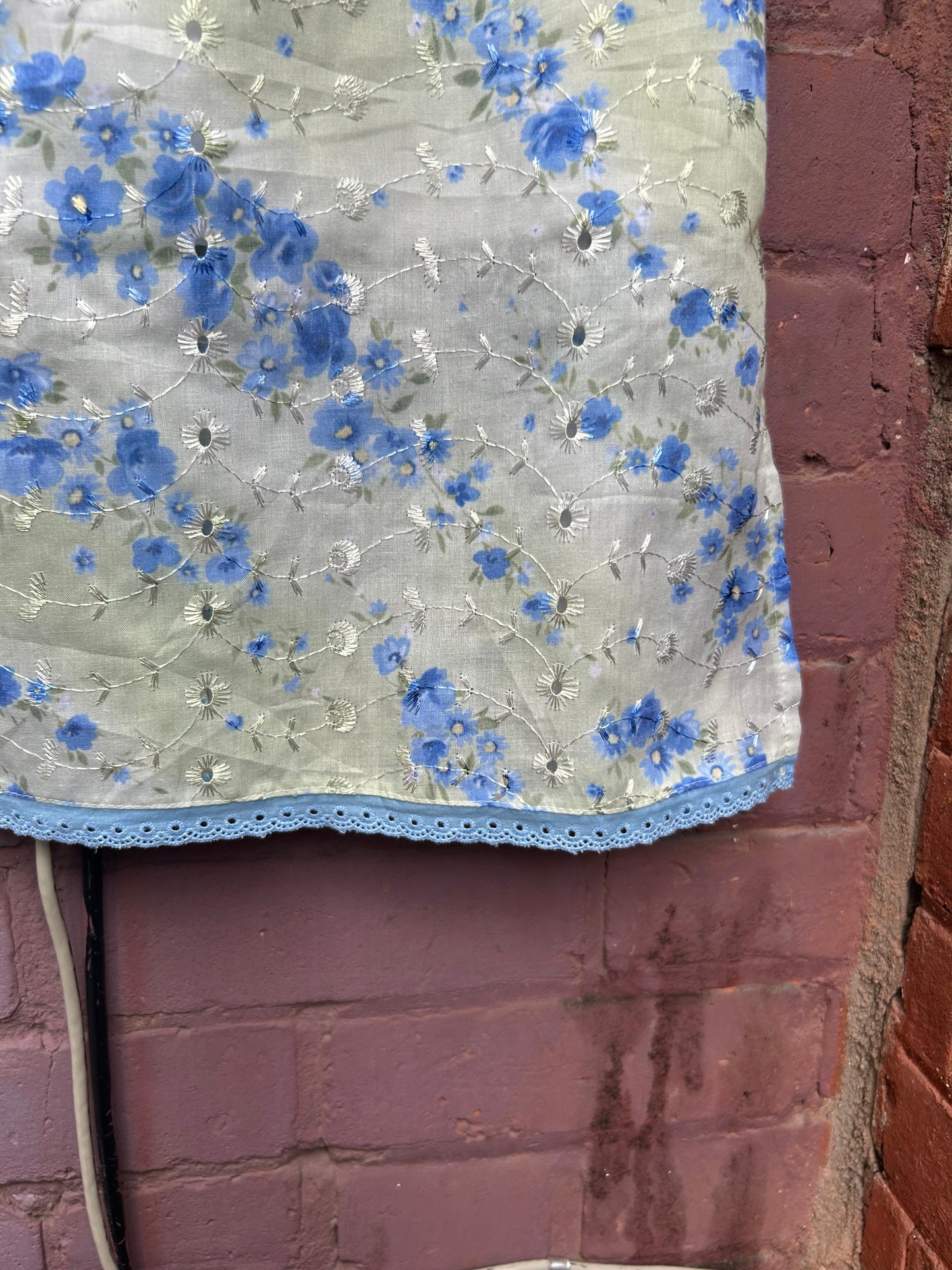 90's Vintage Green & Blue Floral Eyelet Midi Skirt / 30 Waist