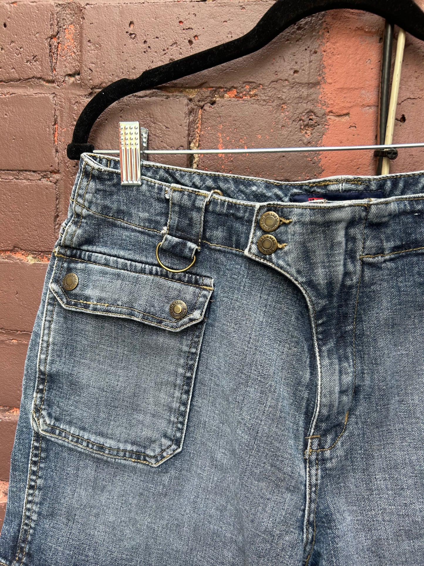 Y2K Vintage Faded Blue Denim Shorts / 30-32 Waist
