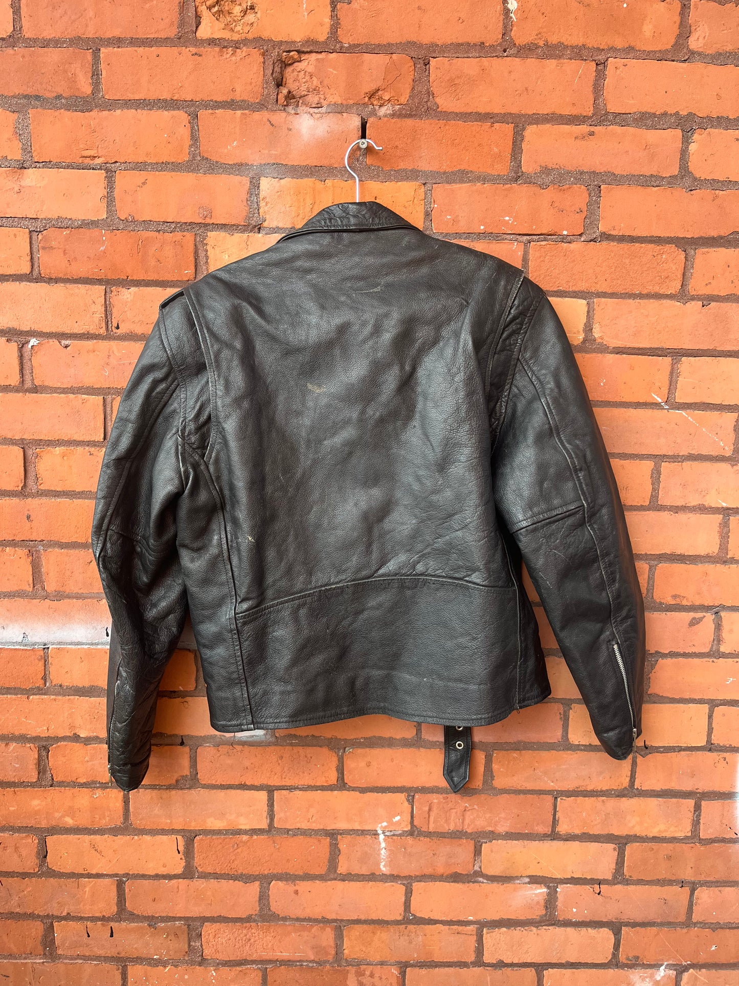 80’s Vintage Black Leather Biker Jacket / Size L