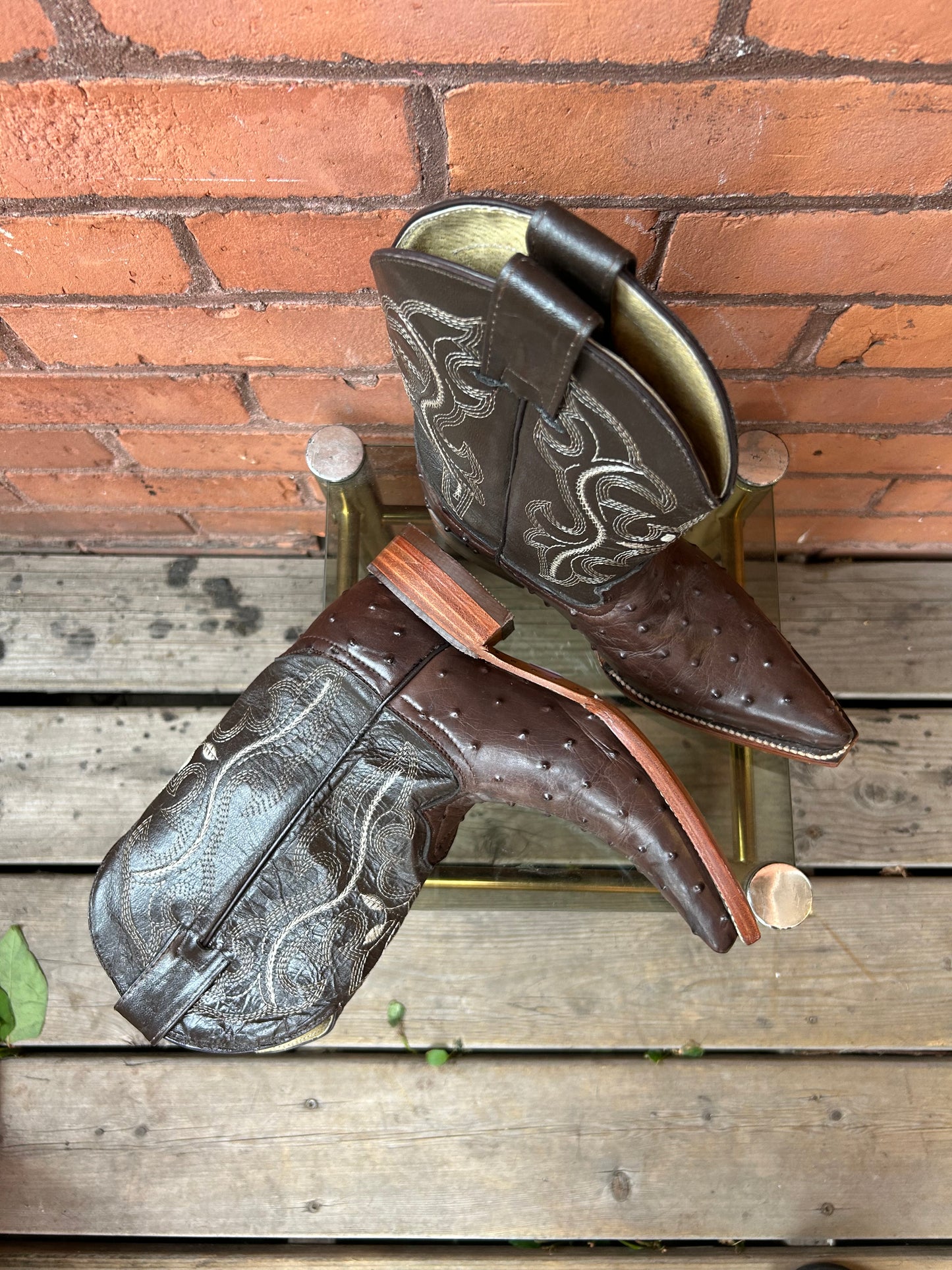 90’s Vintage Brown Ostrich Leather Cowboy Boots / Size 6.5