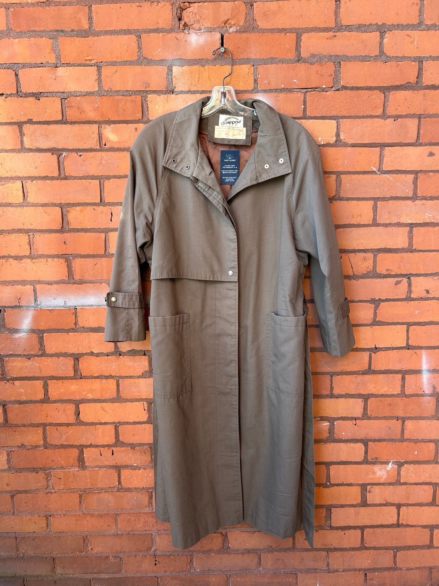 70’s Vintage Khaki Trench Coat / Size S-M