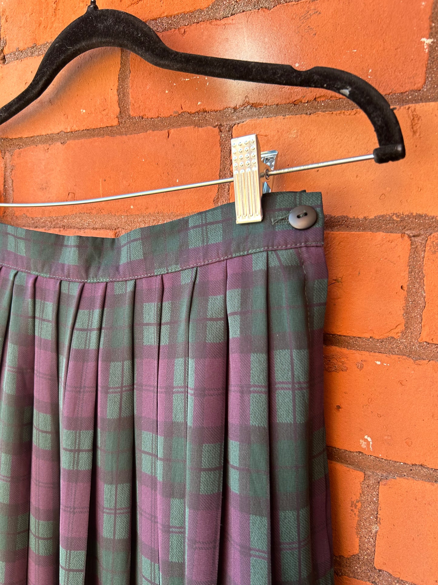 90’s Vintage Purple & Green Plaid Pleated Midi Skirt / 28 Waist