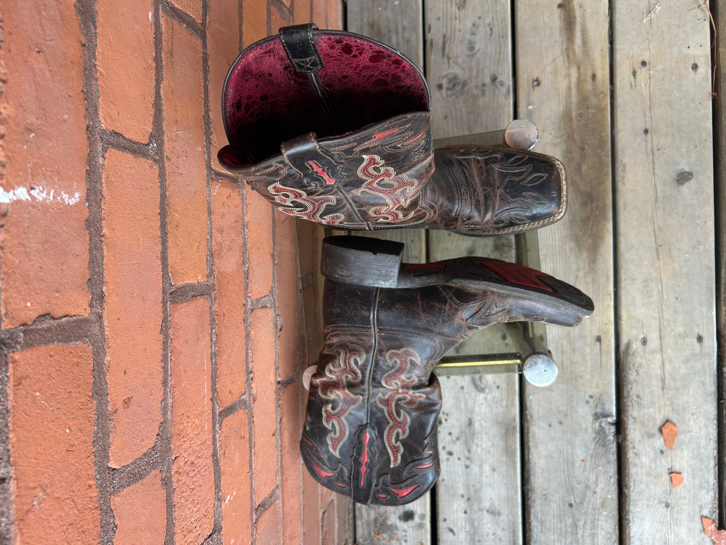 90’s Vintage Ariat Brown & Red Leather Square Toe Cowboy Boots / Size 6.5