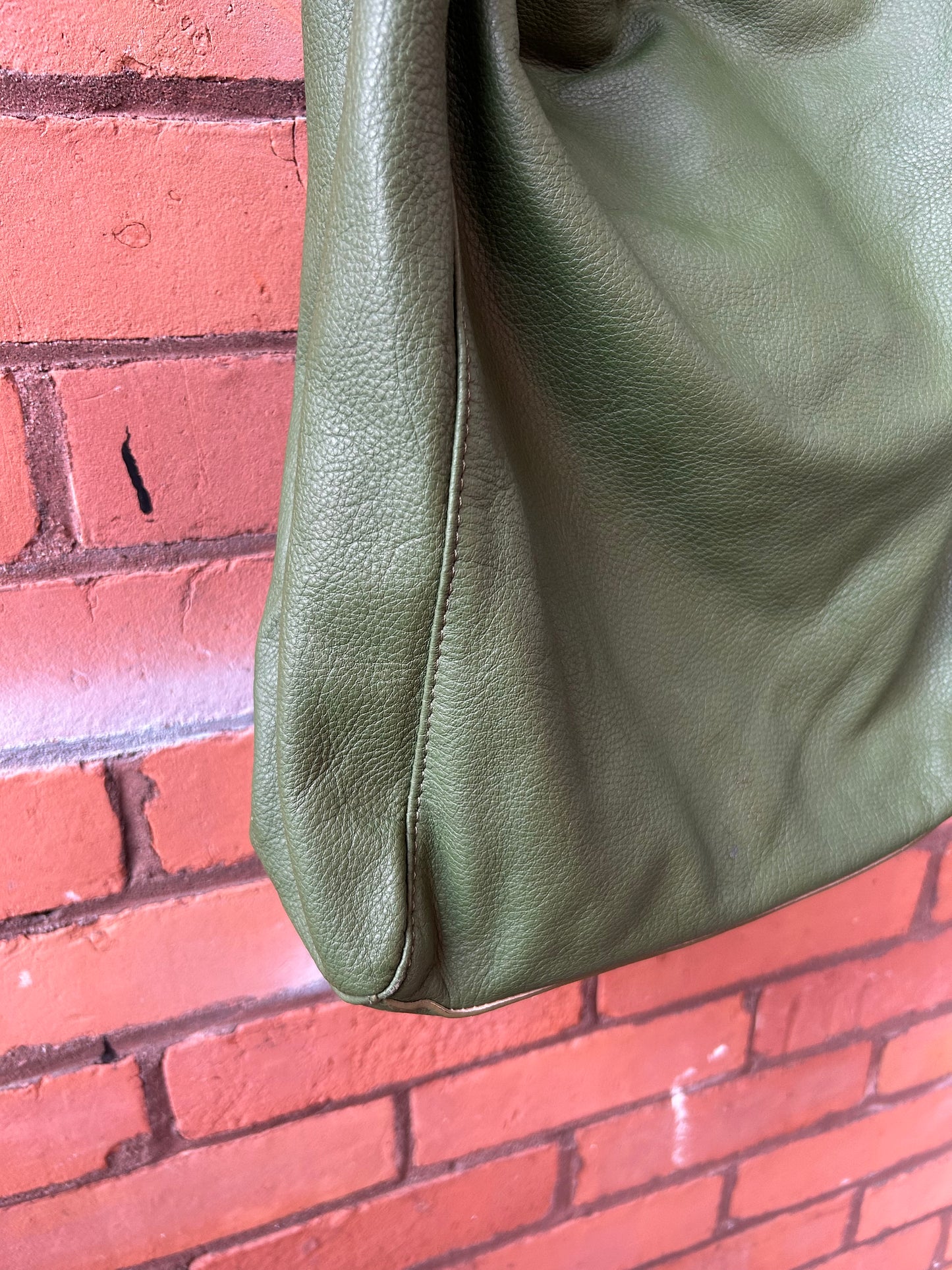 Y2K Vintage Green Italian Leather Slouchy Purse