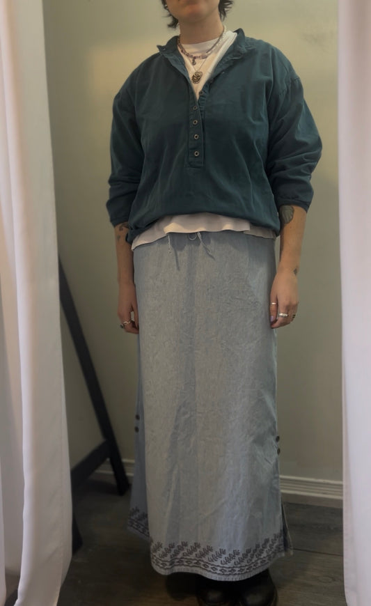 90’s Vintage Light Denim Embroidered Maxi Skirt / 32-36 Waist