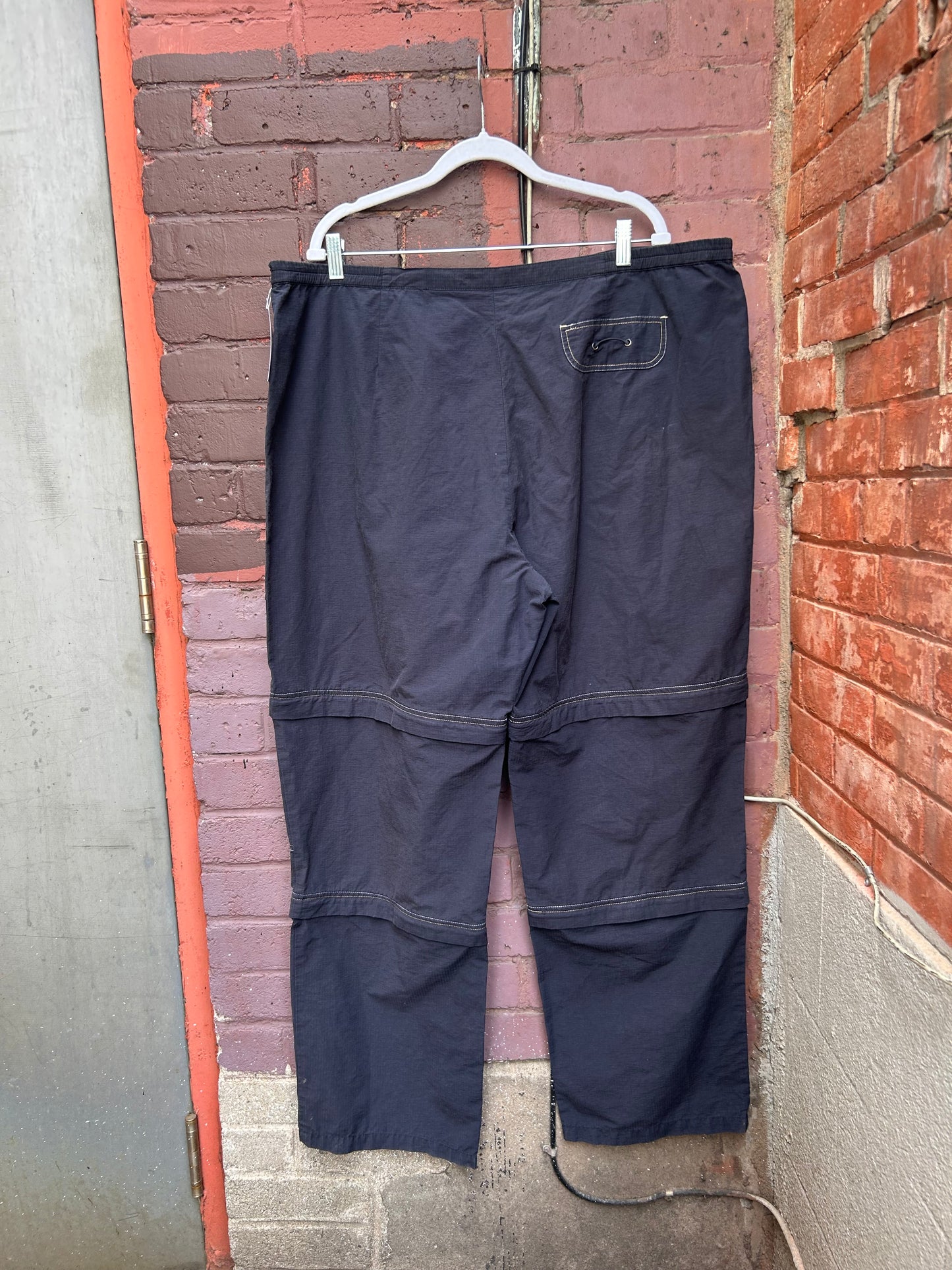90's Vintage Navy Nylon 3 in 1 Convertible Cargo Pants / 42 Waist