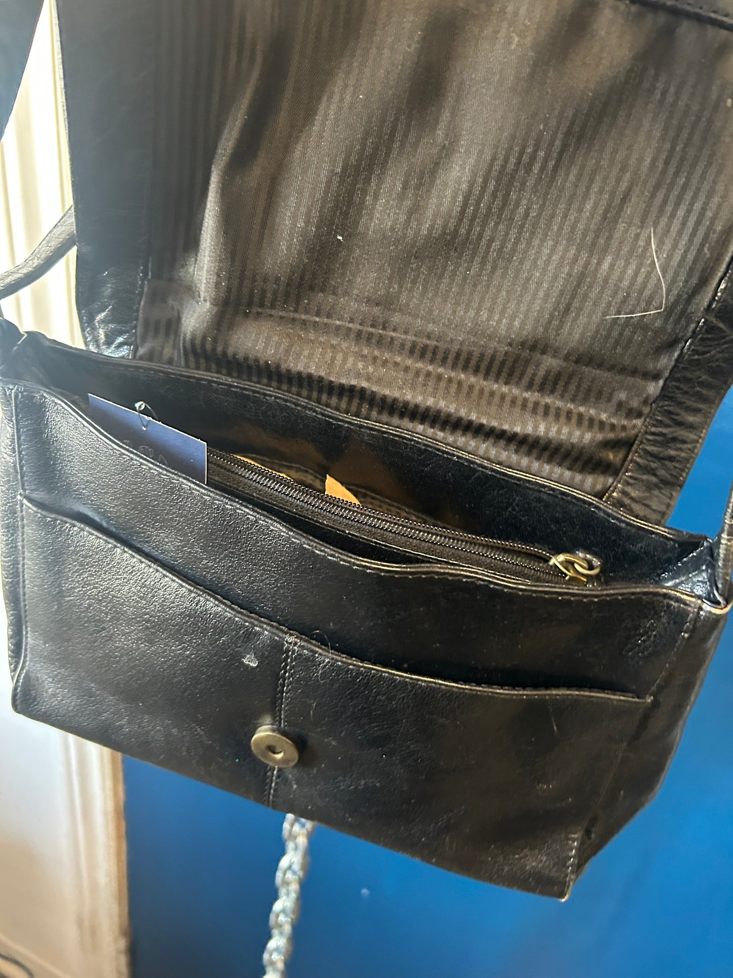 90’s Vintage Black Leather Crossbody / Shoulder Purse