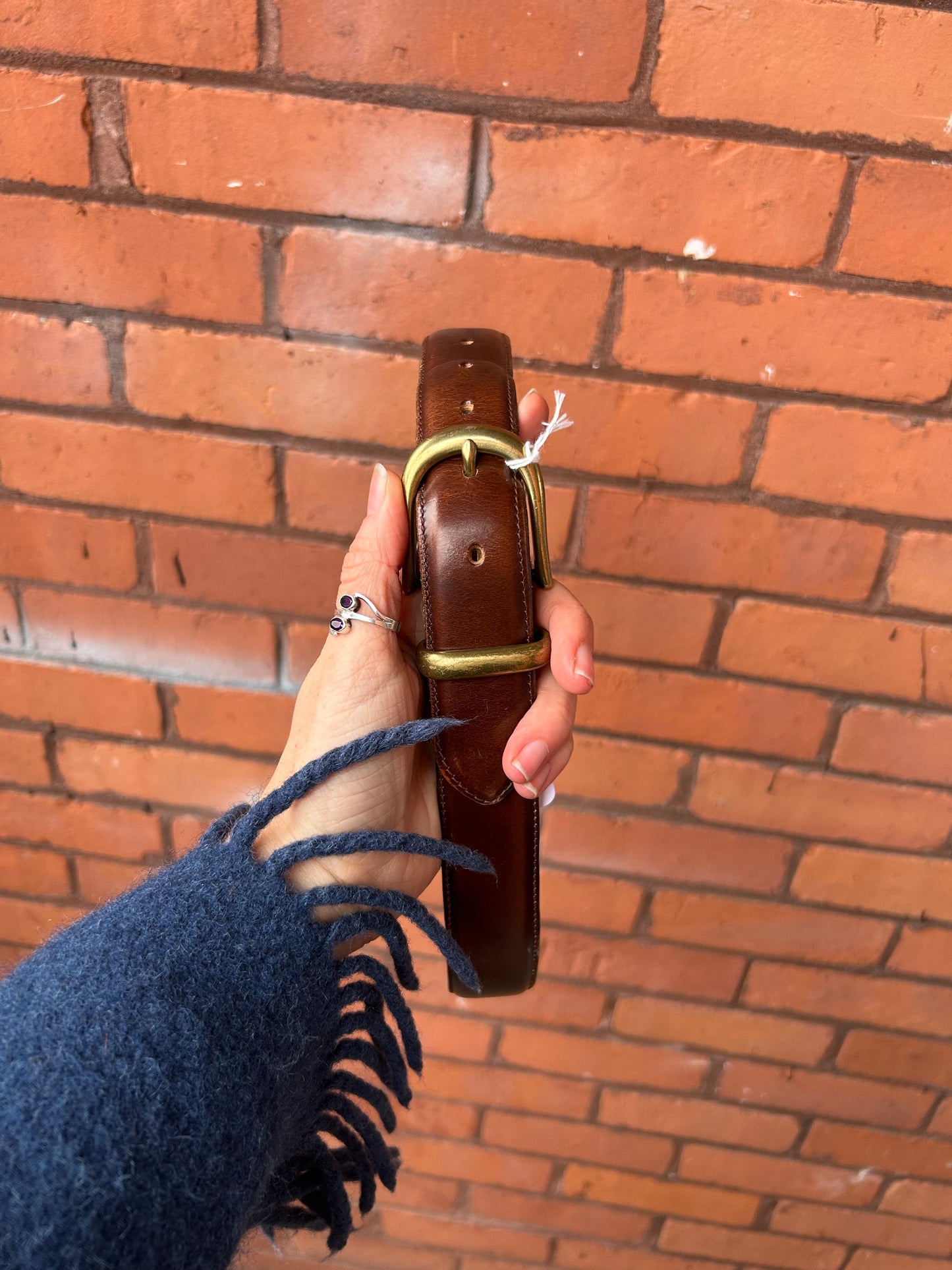 90’s Vintage Brown Leather Brass Buckle Belt / 24-28 Waist