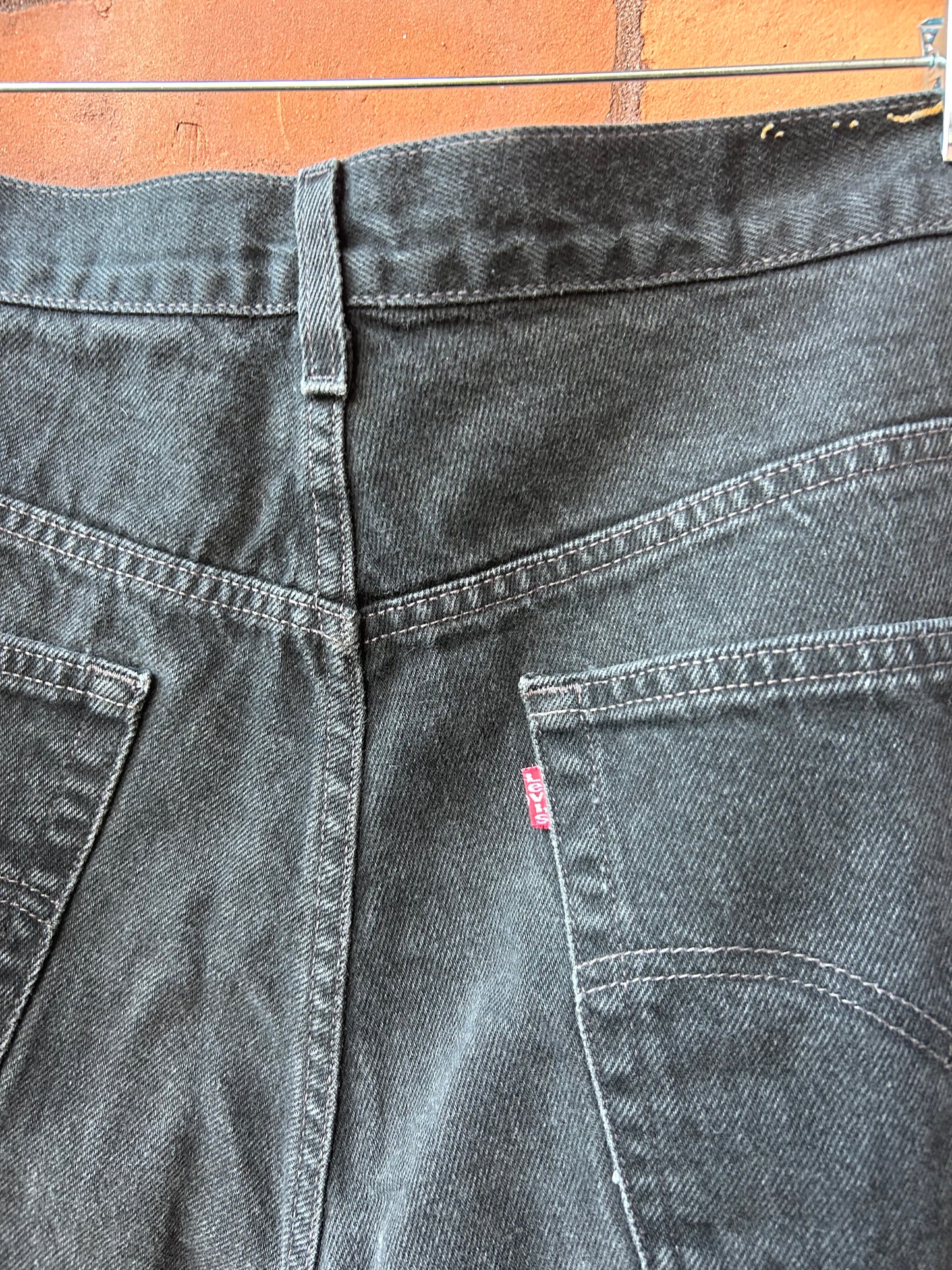 Y2K Vintage Levi’s 560 Black Baggy Jeans / 44 Waist