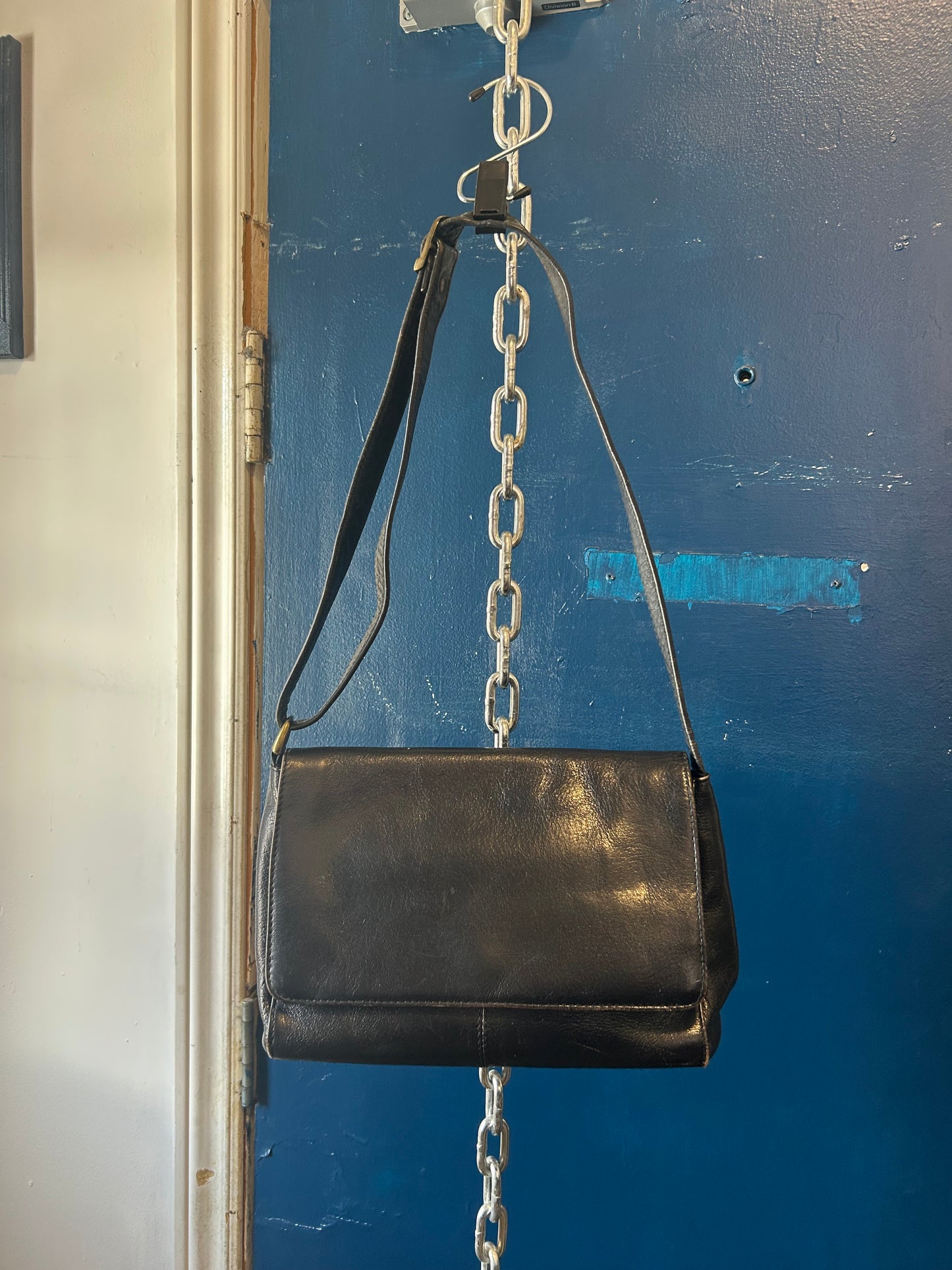 90’s Vintage Black Leather Crossbody / Shoulder Purse